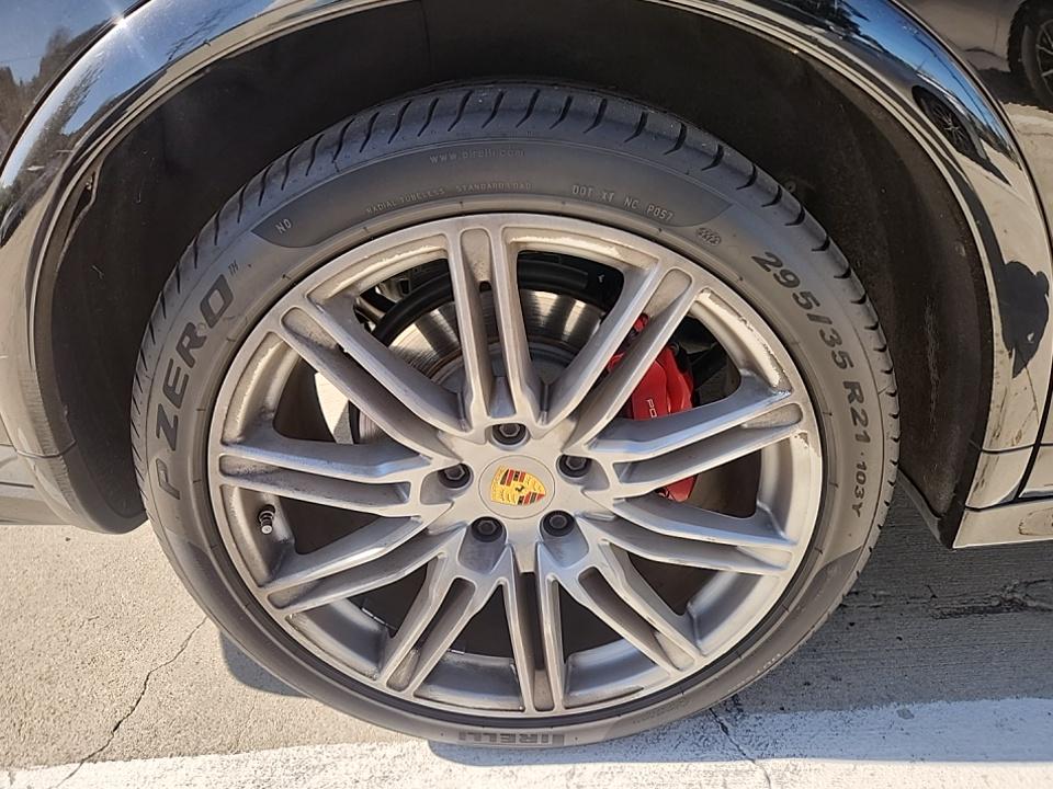 2017 Porsche Cayenne GTS AWD