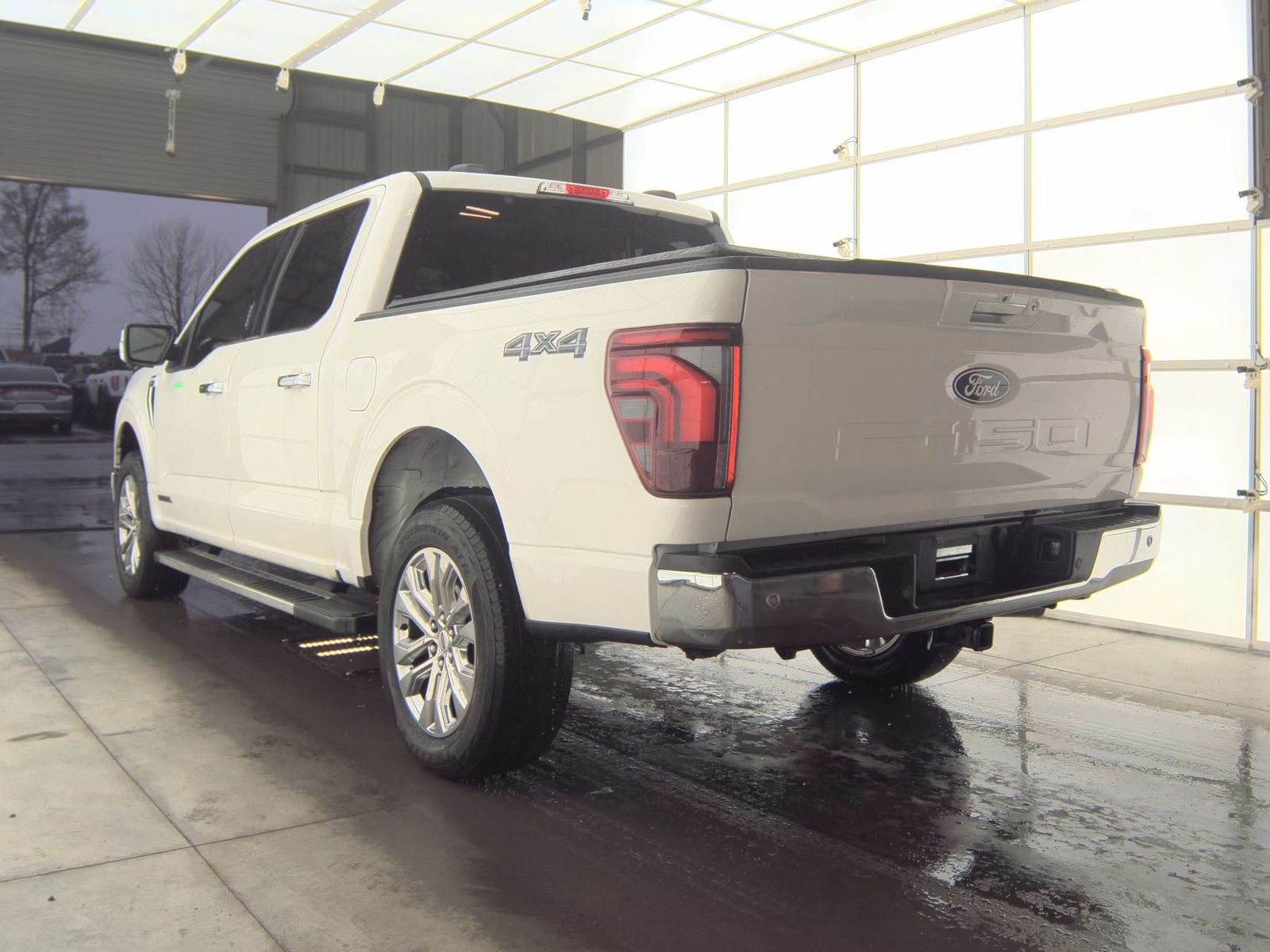 2024 Ford F-150 Hybrid Lariat AWD