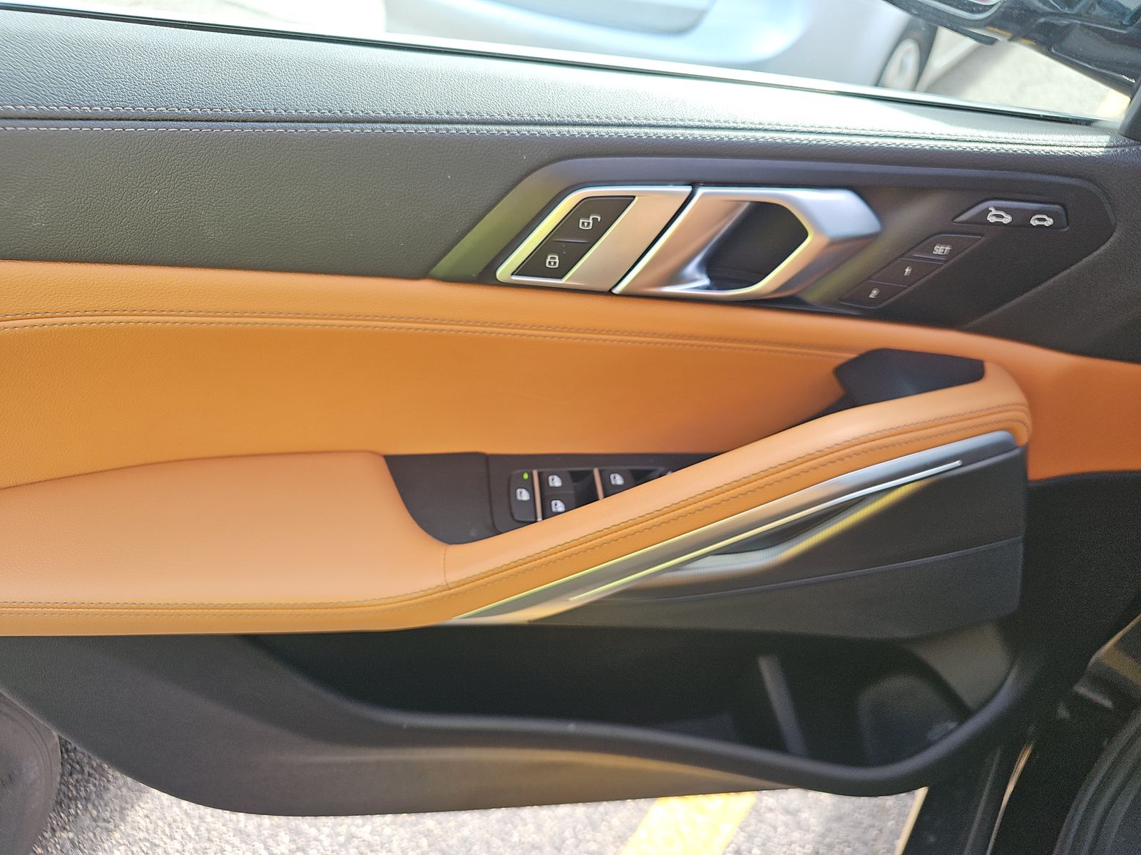 2022 BMW X6 xDrive40i AWD