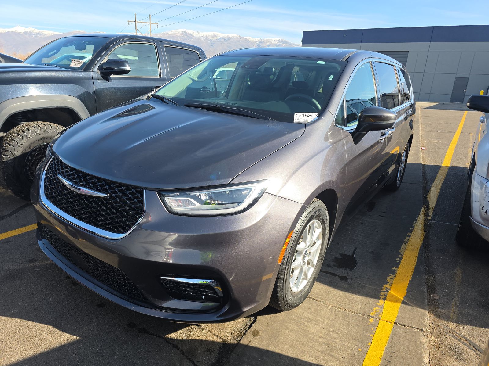 2023 Chrysler Pacifica Touring L FWD