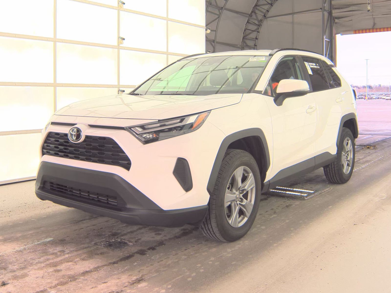2024 Toyota RAV4 XLE FWD
