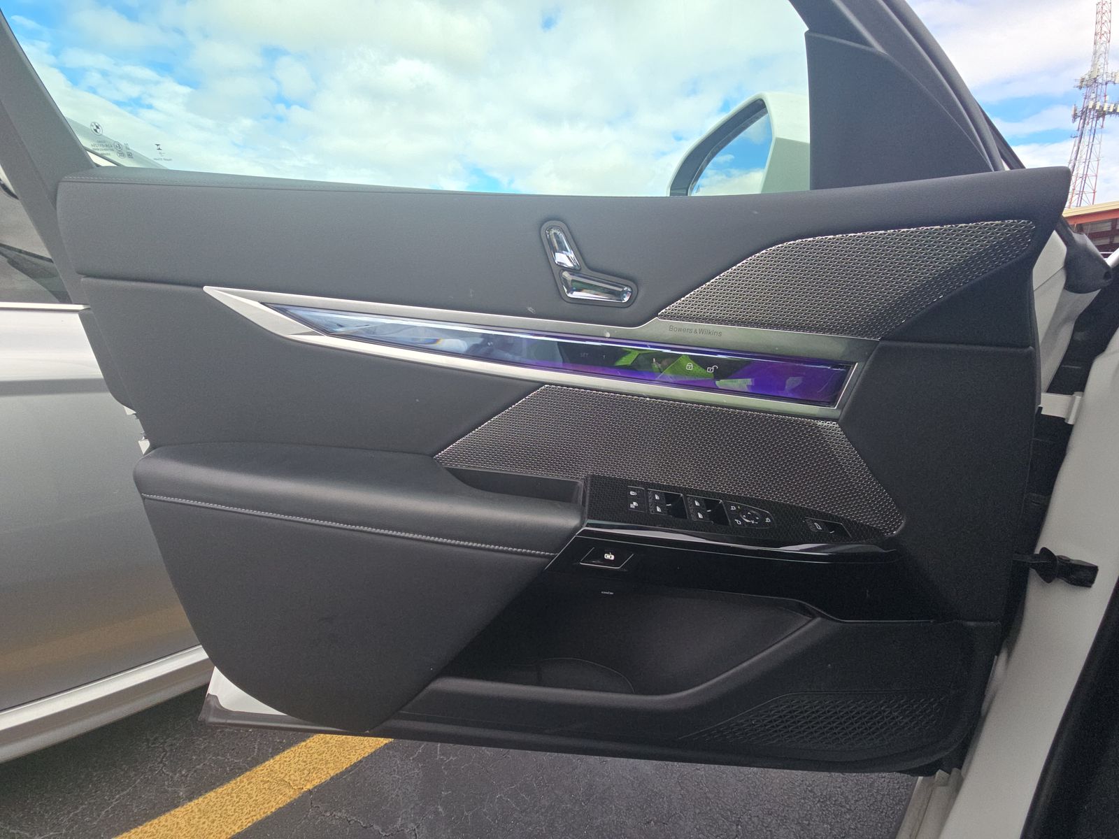 2025 BMW 7 Series 740i RWD