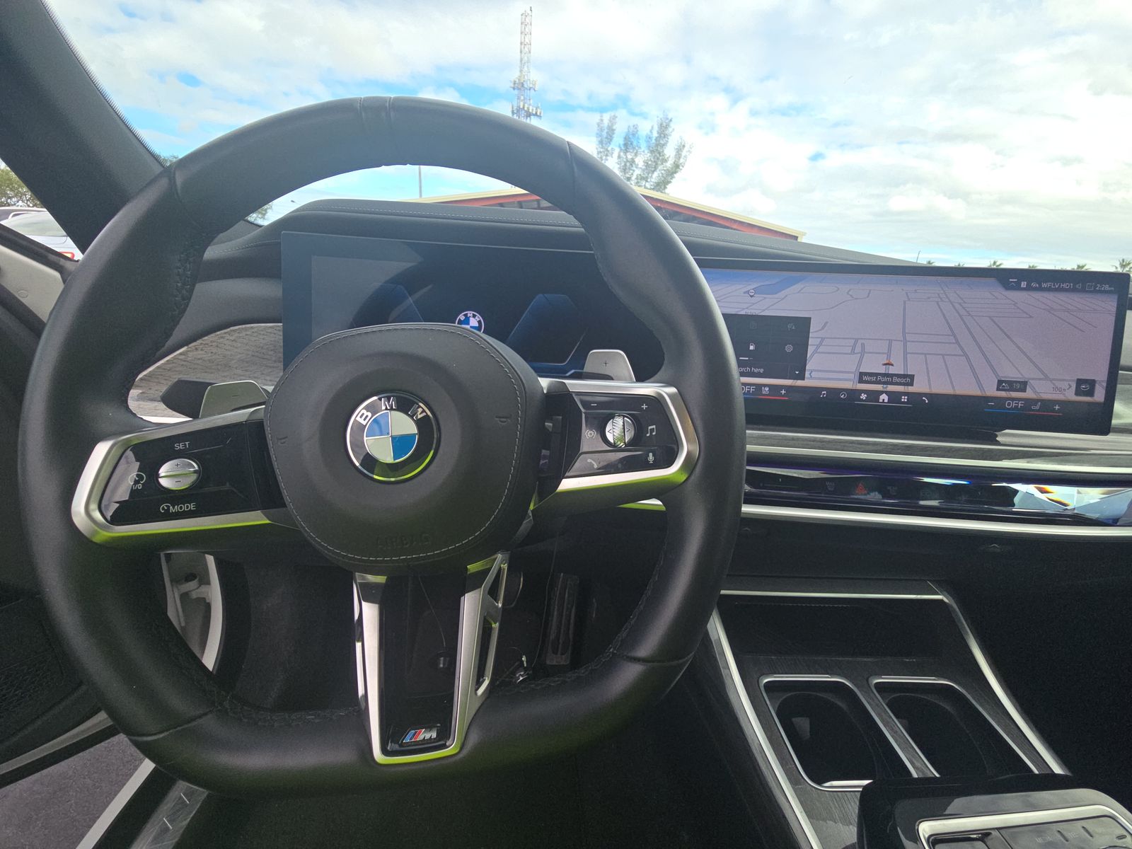 2025 BMW 7 Series 740i RWD