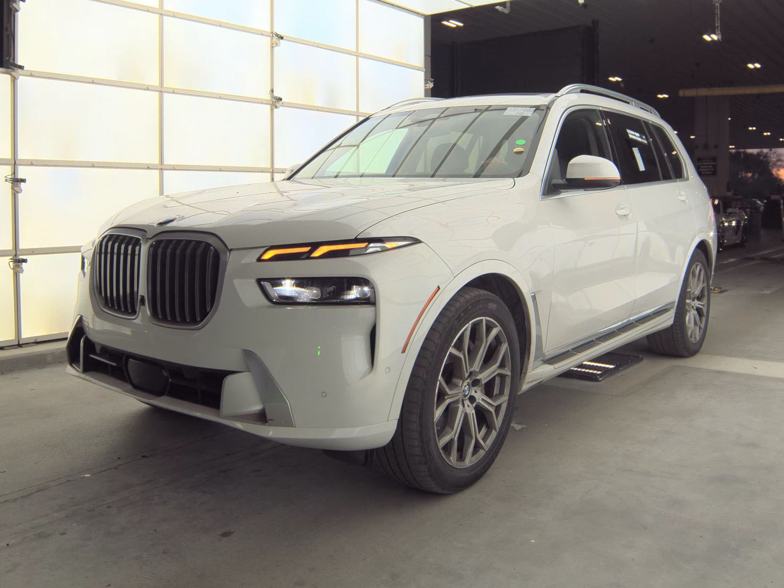 2025 BMW X7 xDrive40i AWD