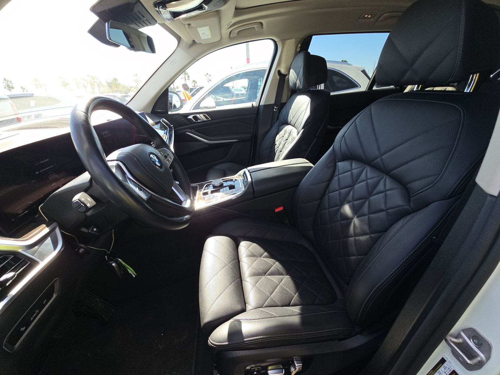 2025 BMW X7 xDrive40i AWD