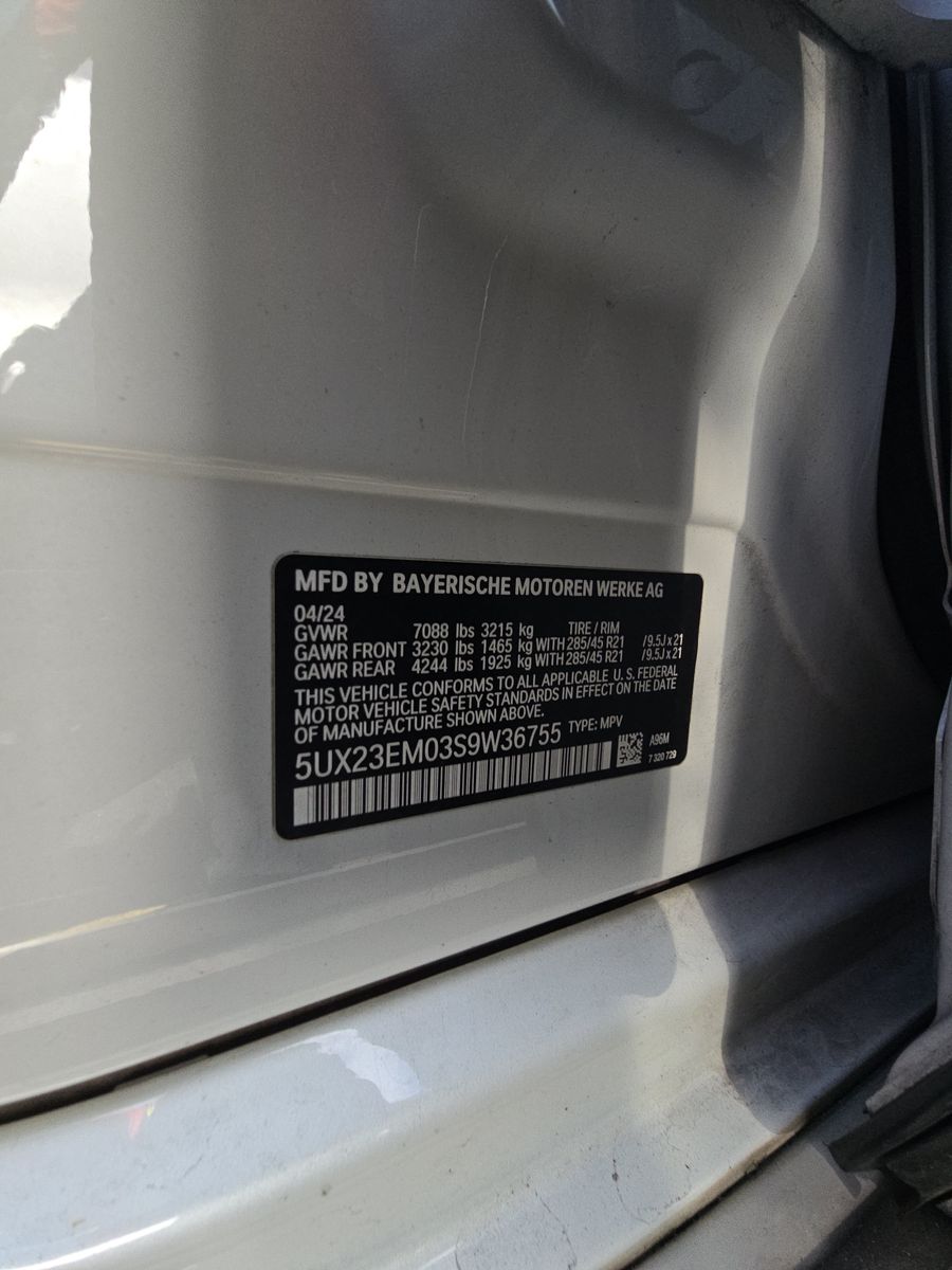 2025 BMW X7 xDrive40i AWD