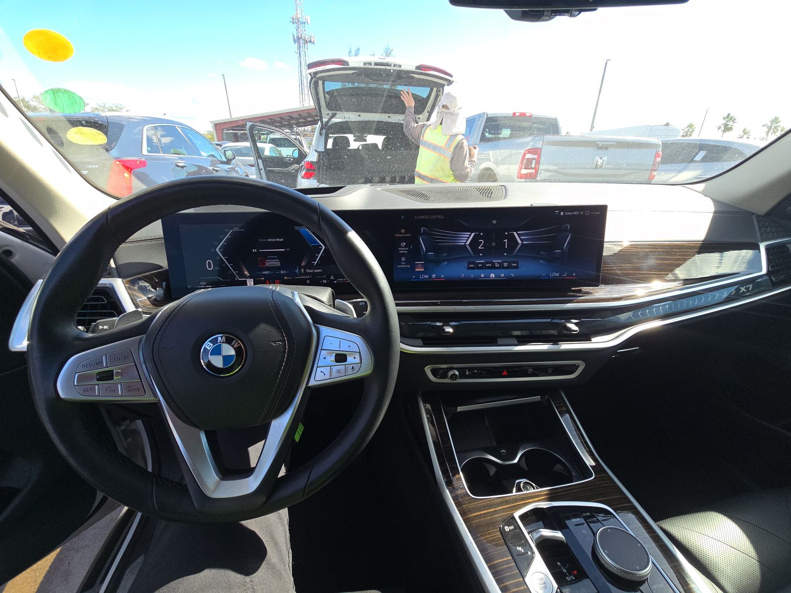 2025 BMW X7 xDrive40i AWD