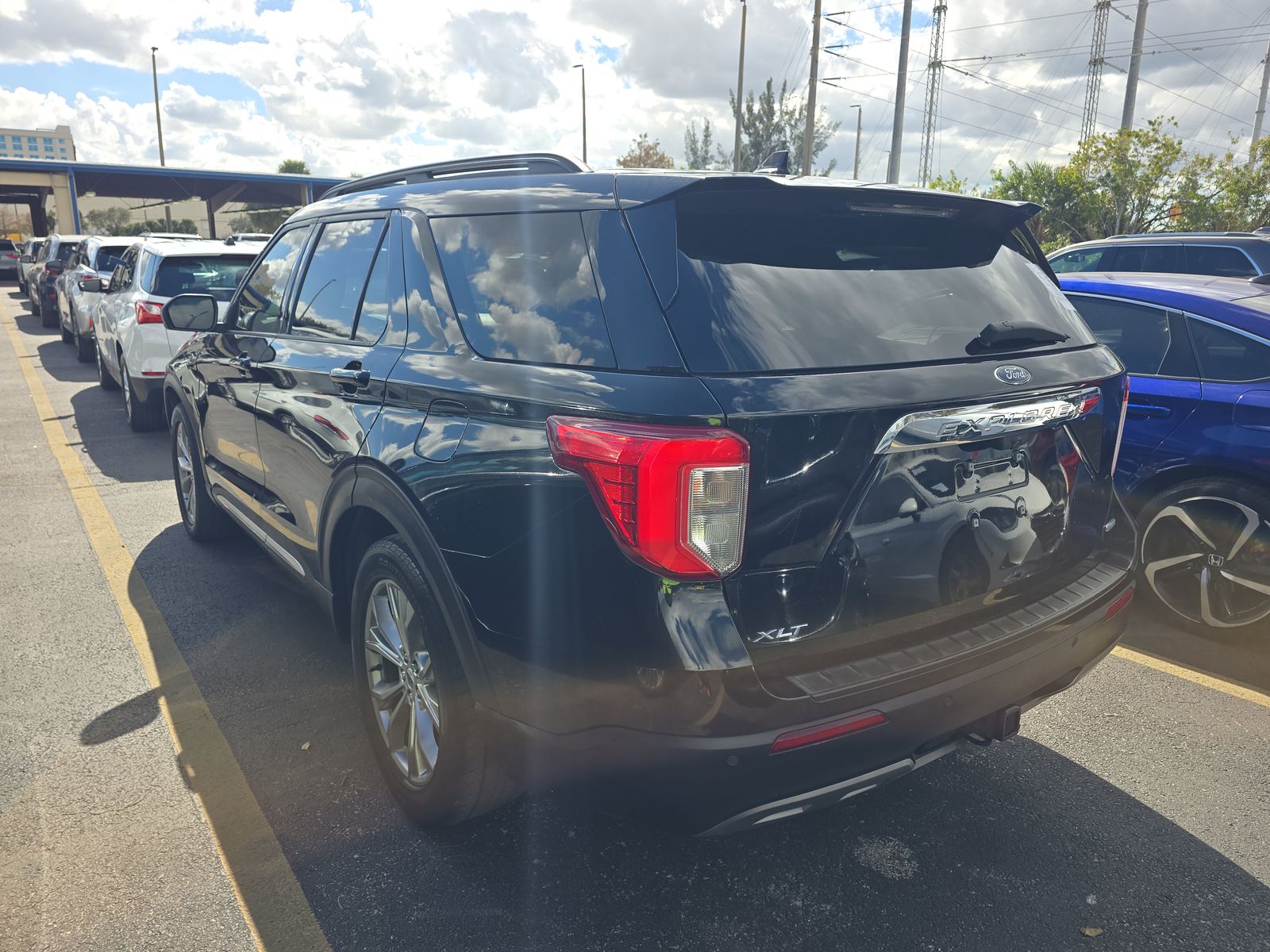 2020 Ford Explorer XLT RWD