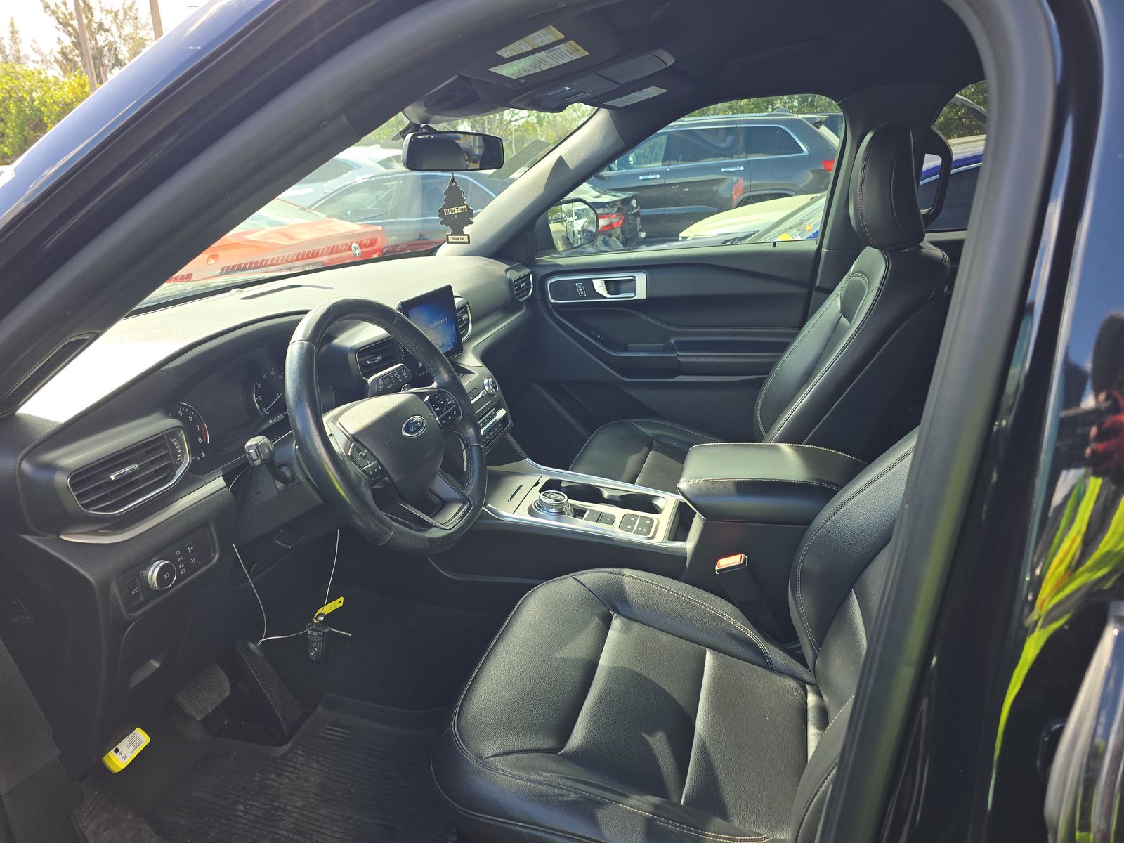 2020 Ford Explorer XLT RWD