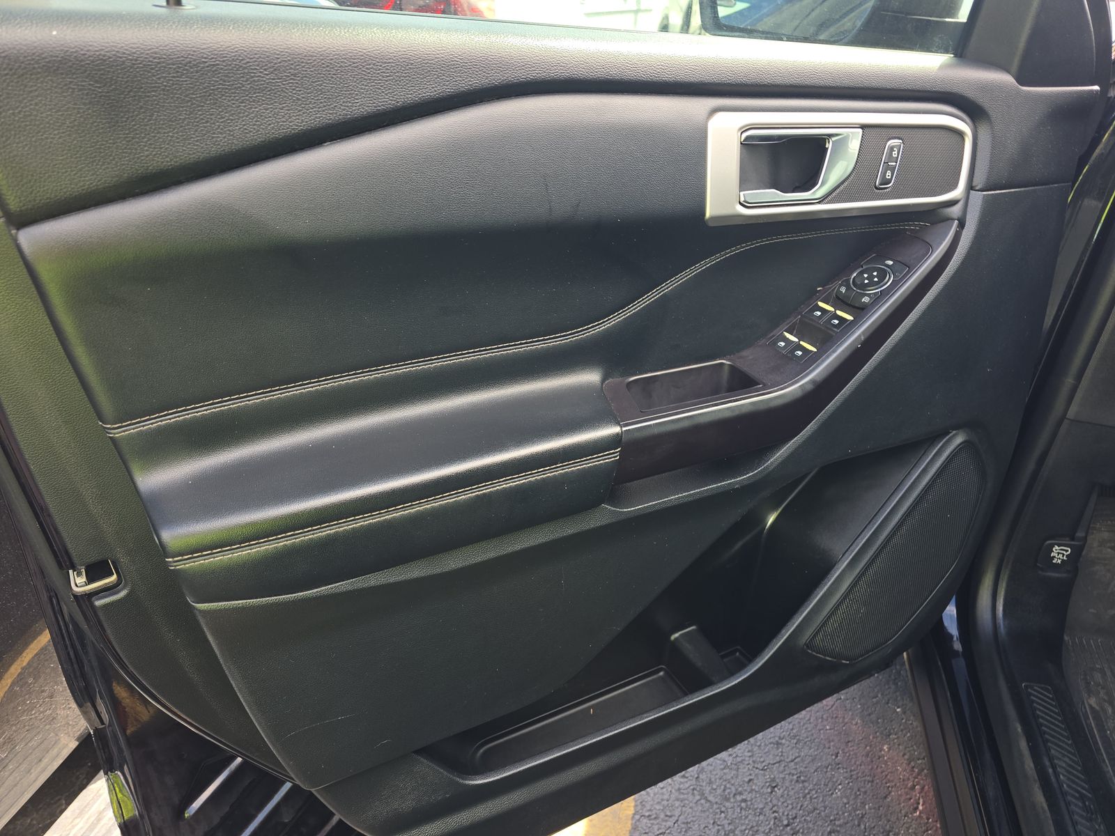 2020 Ford Explorer XLT RWD