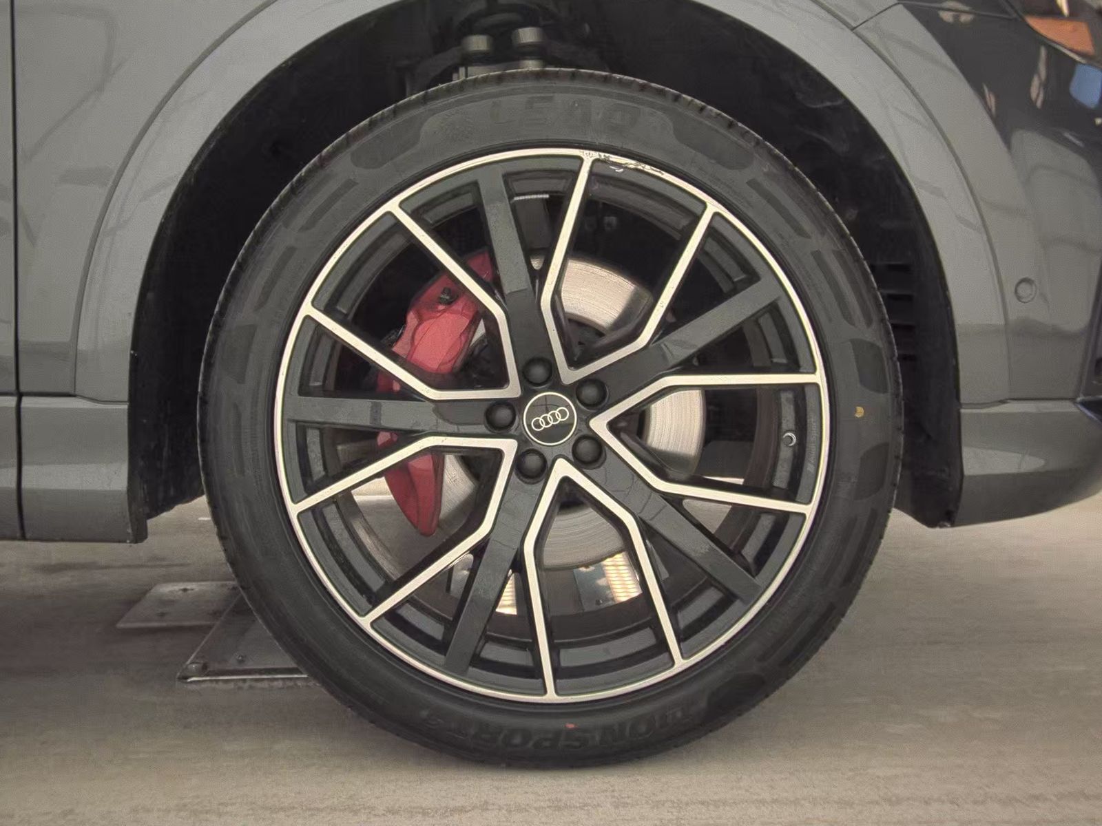 2023 Audi Q8 Premium Plus AWD