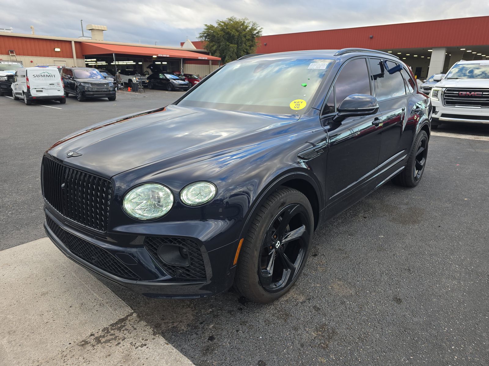 2023 Bentley Bentayga EWB Base AWD