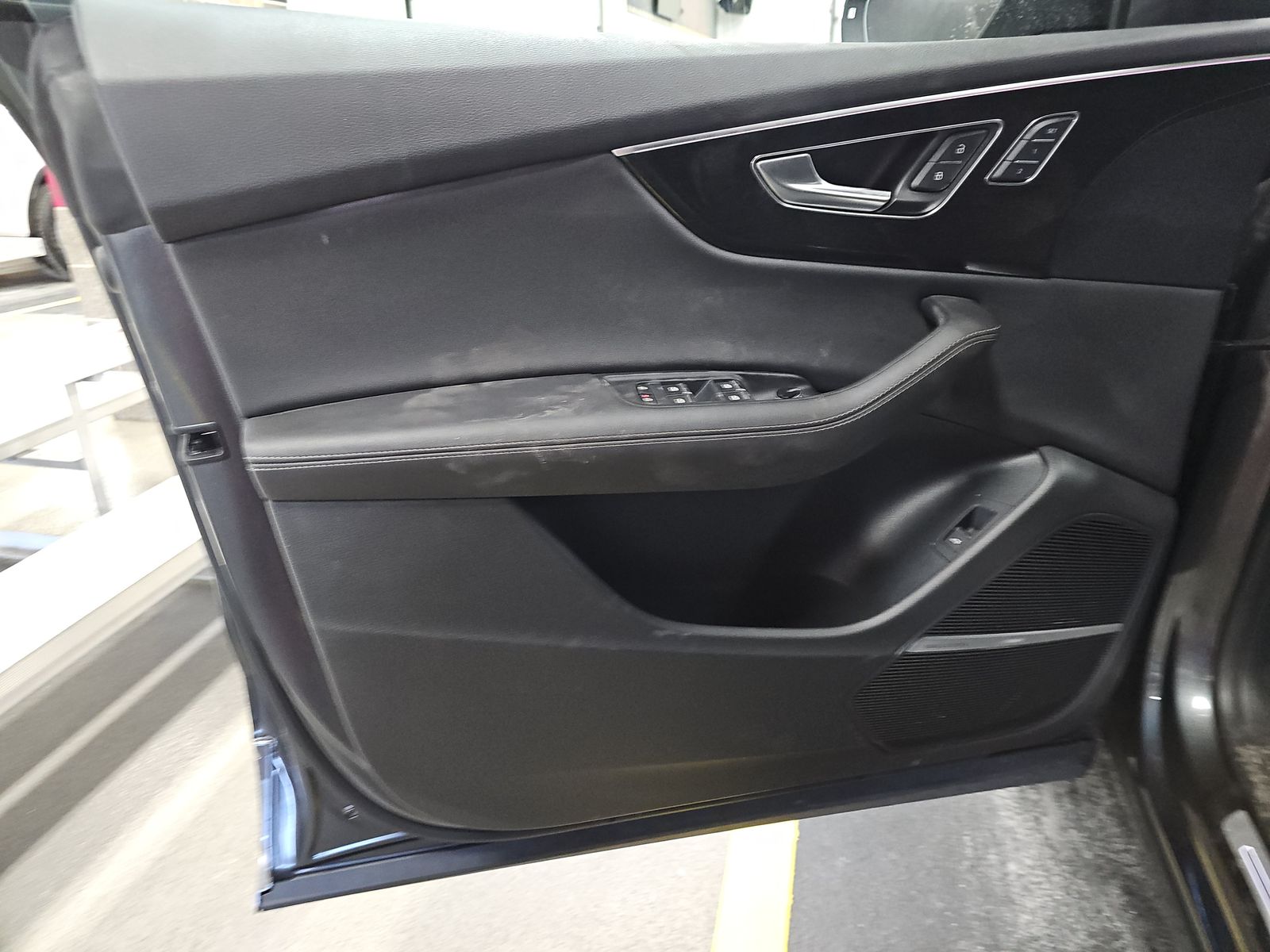 2023 Audi Q8 Premium Plus AWD