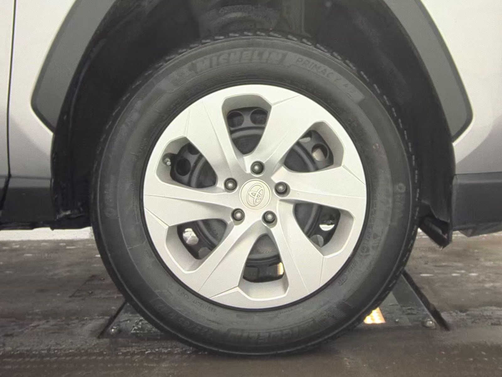 2024 Toyota RAV4 LE AWD