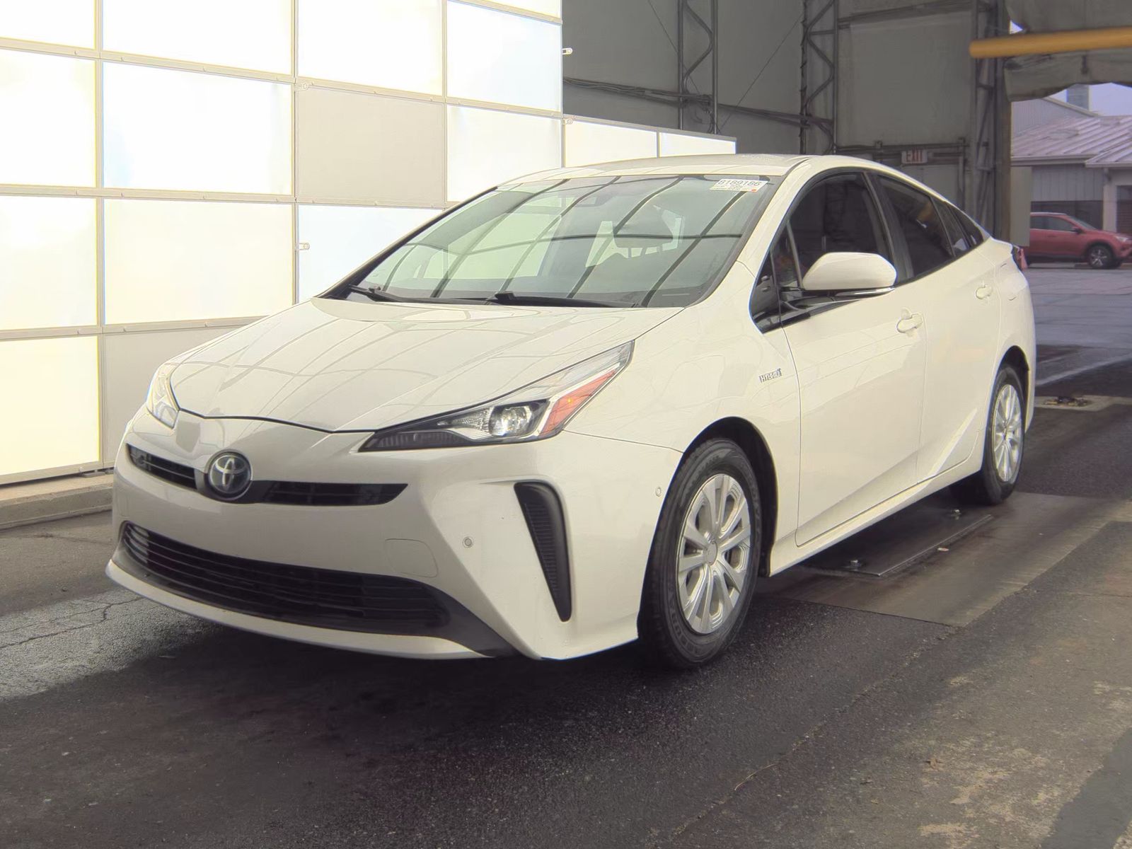 2020 Toyota Prius LE FWD