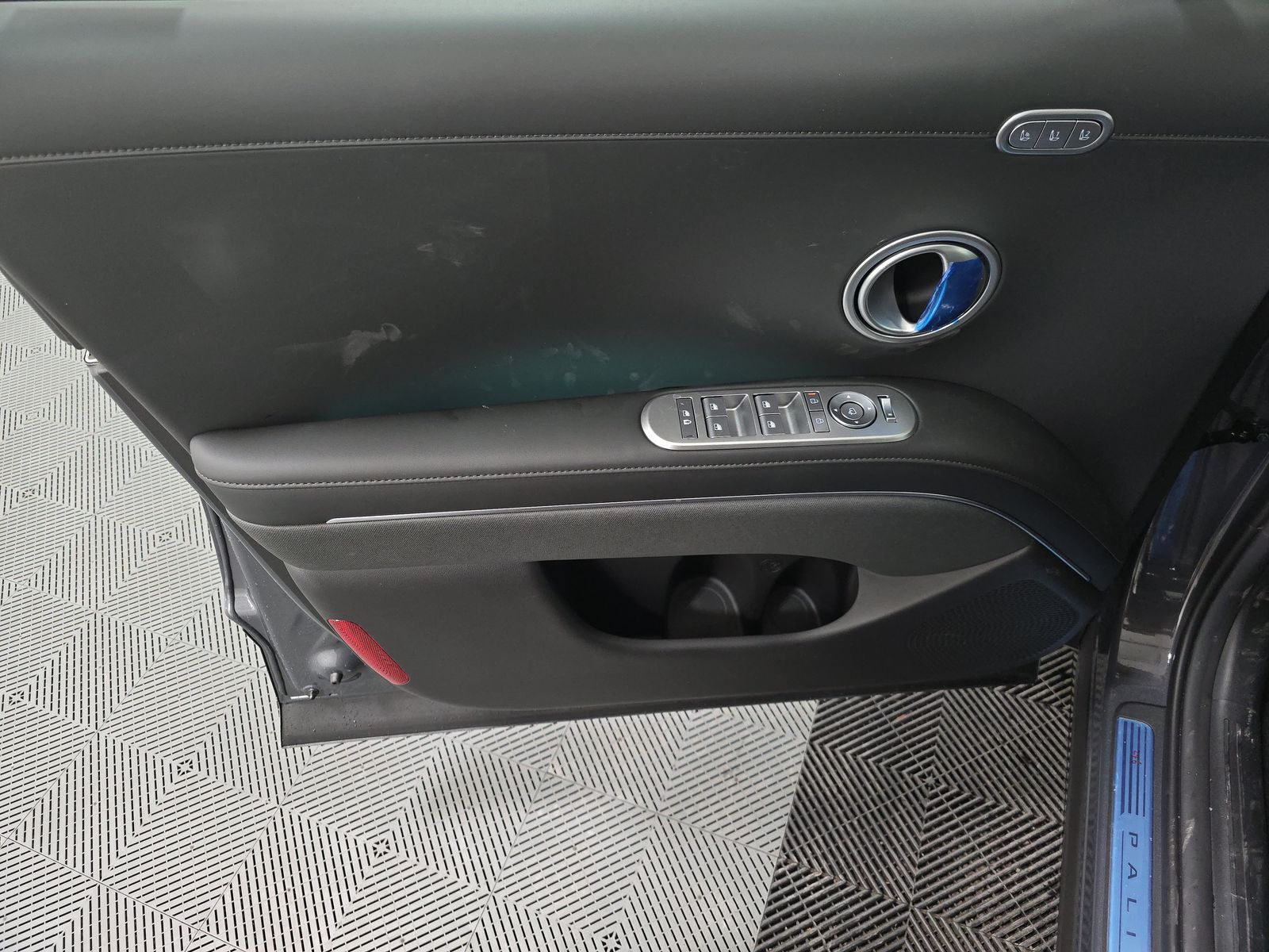 HYUNDAI CALLIGRAPH - 10