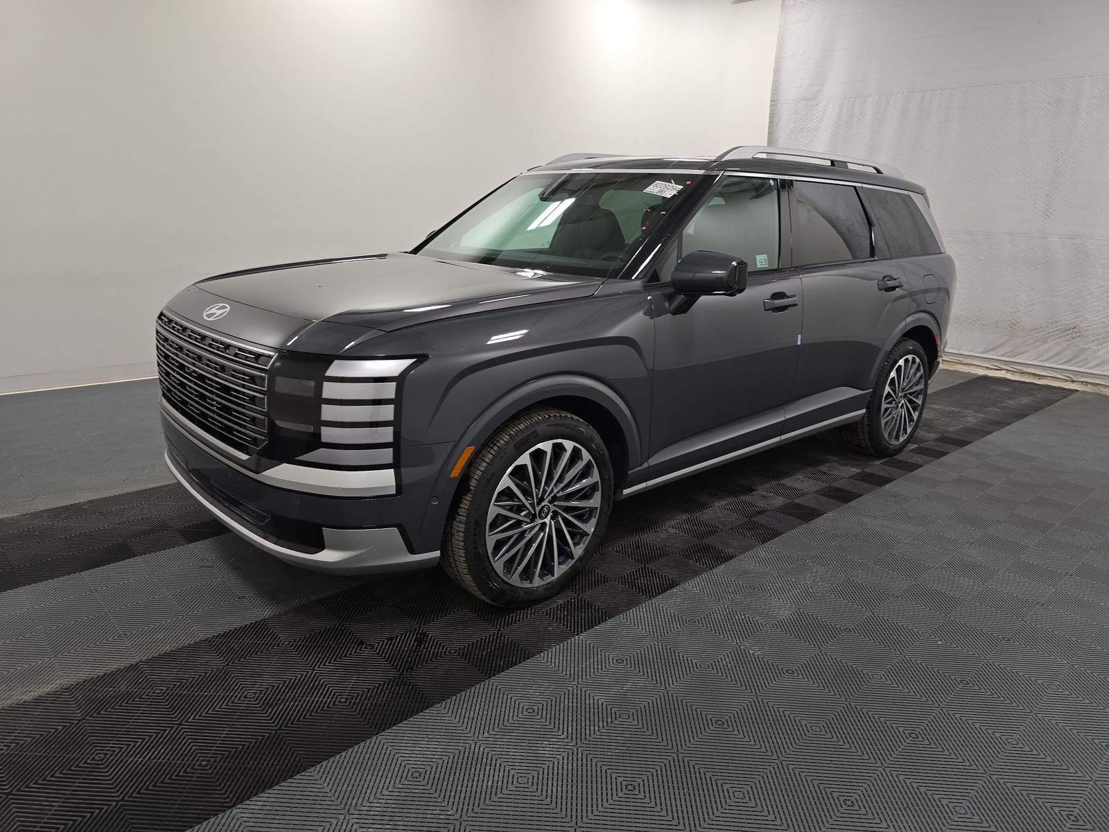 HYUNDAI CALLIGRAPH - 1