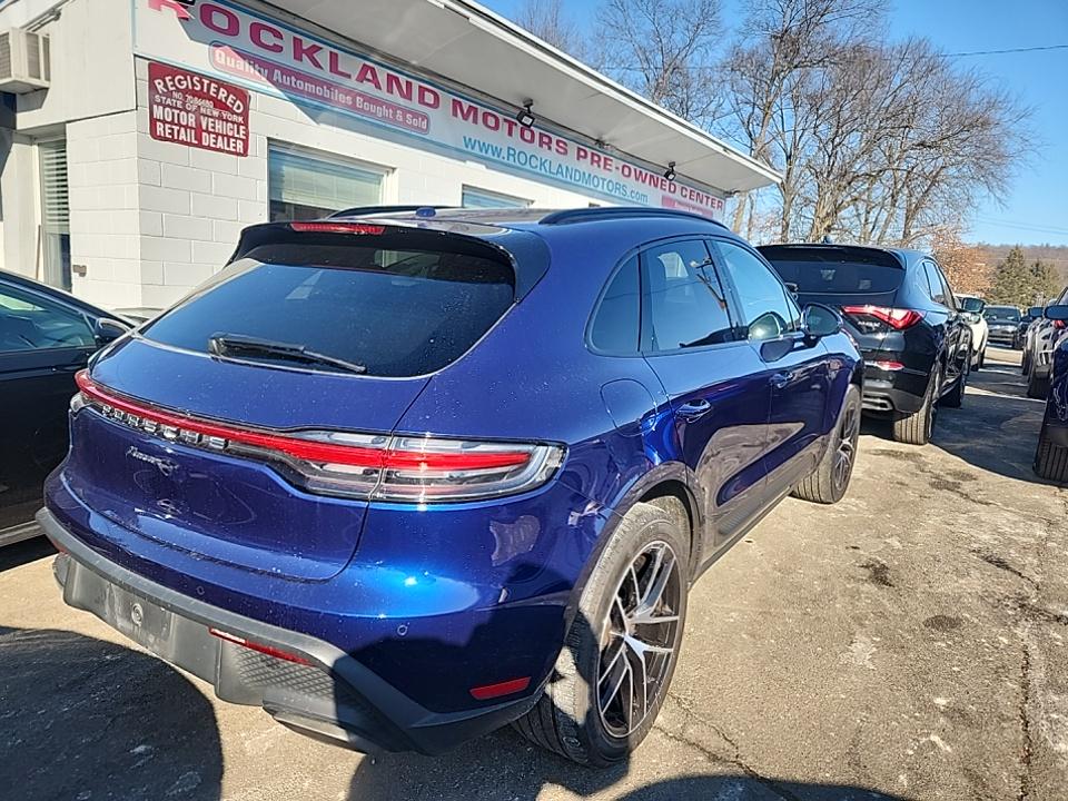 2022 Porsche Macan Base AWD