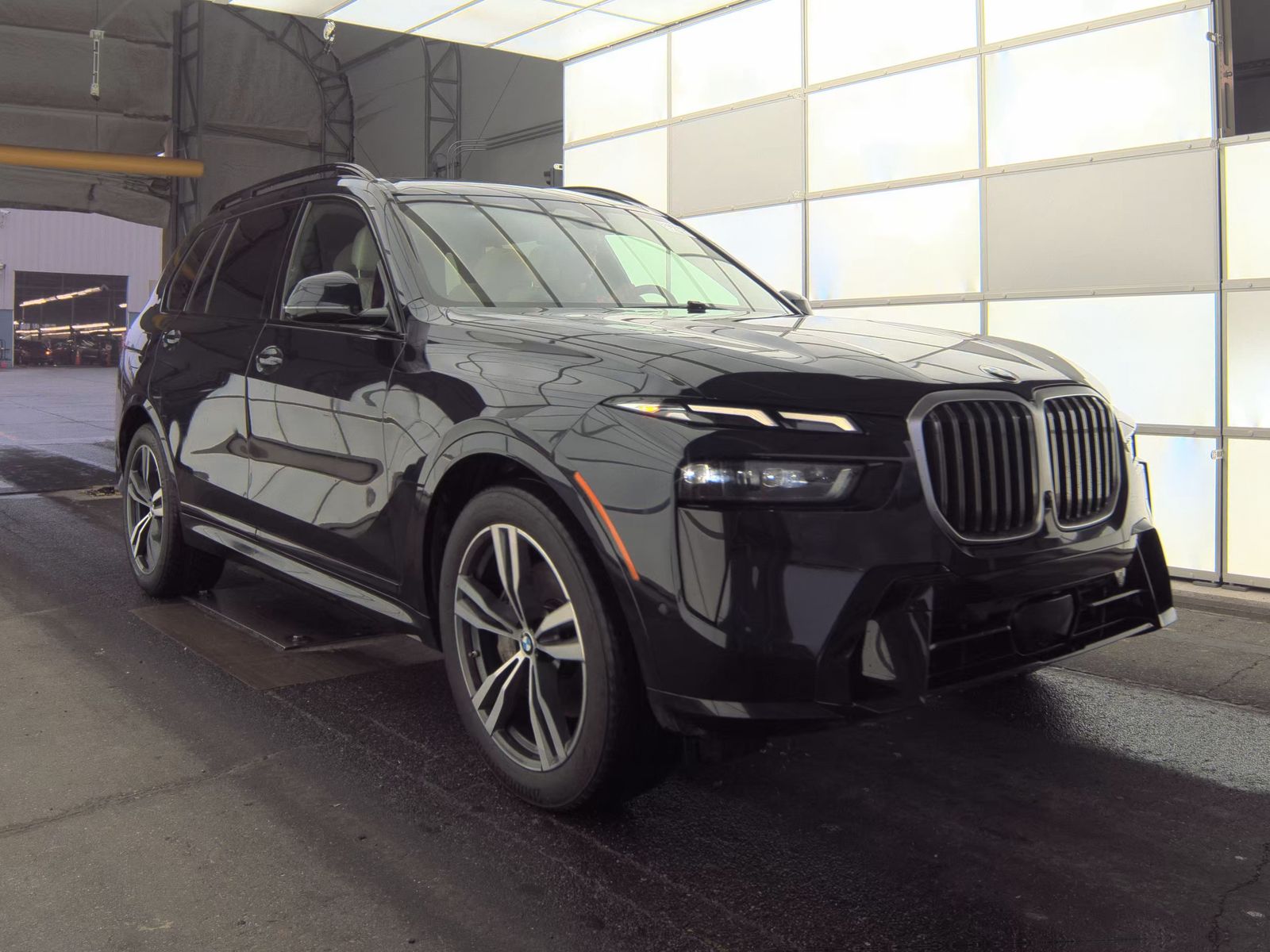 2023 BMW X7 xDrive40i AWD