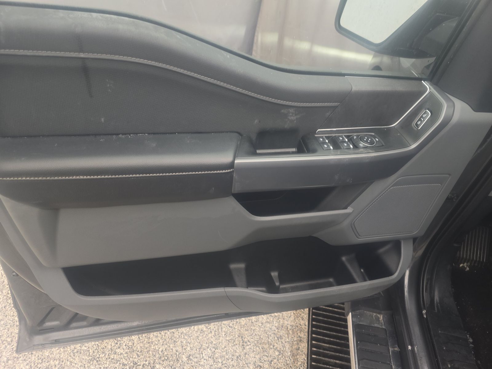 2025 Ford F-150 XLT AWD