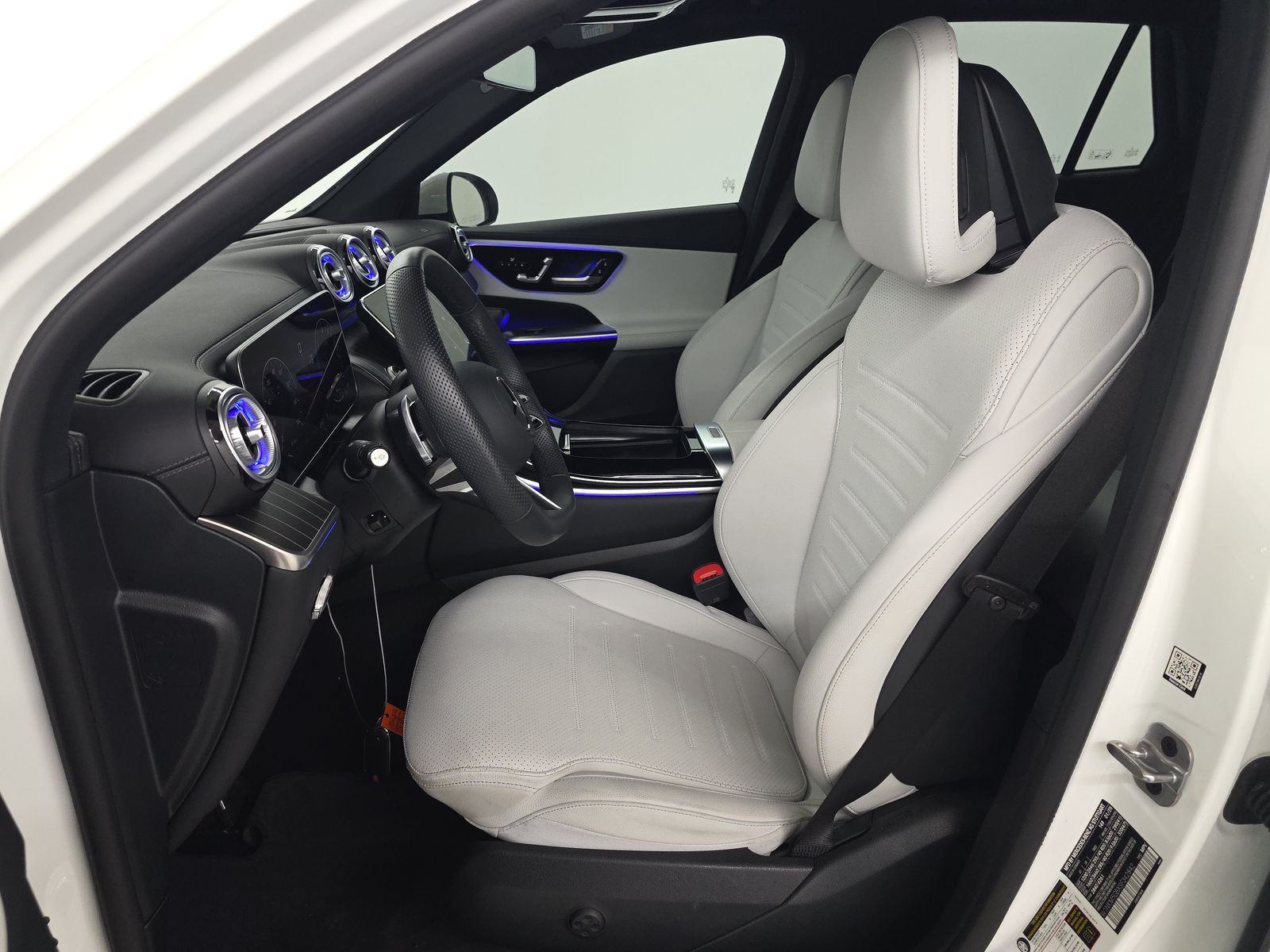 MERCEDES-BENZ GLC - 8