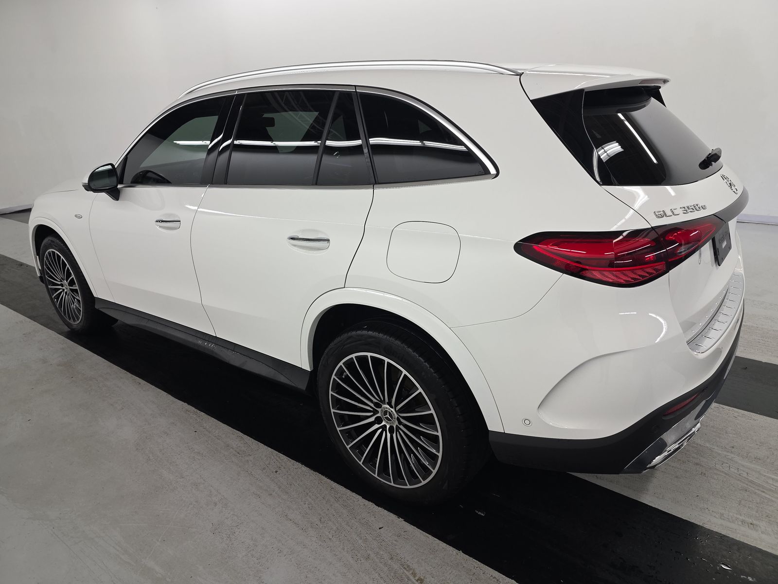 MERCEDES-BENZ GLC - 7