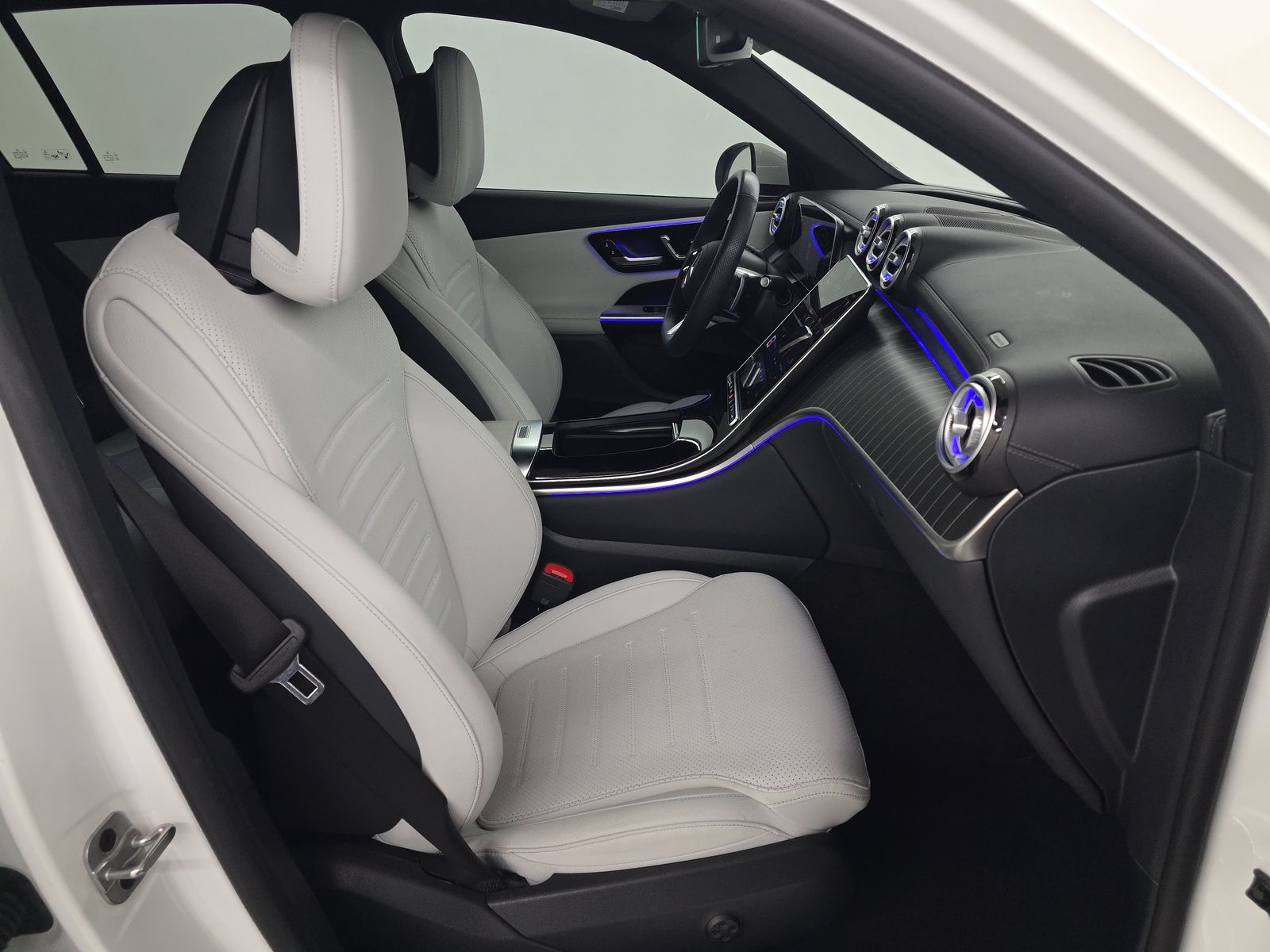 MERCEDES-BENZ GLC - 9