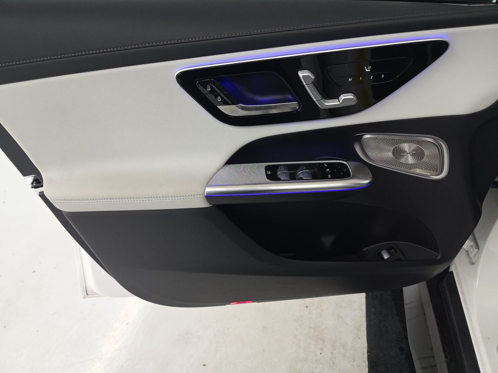 MERCEDES-BENZ GLC - 10