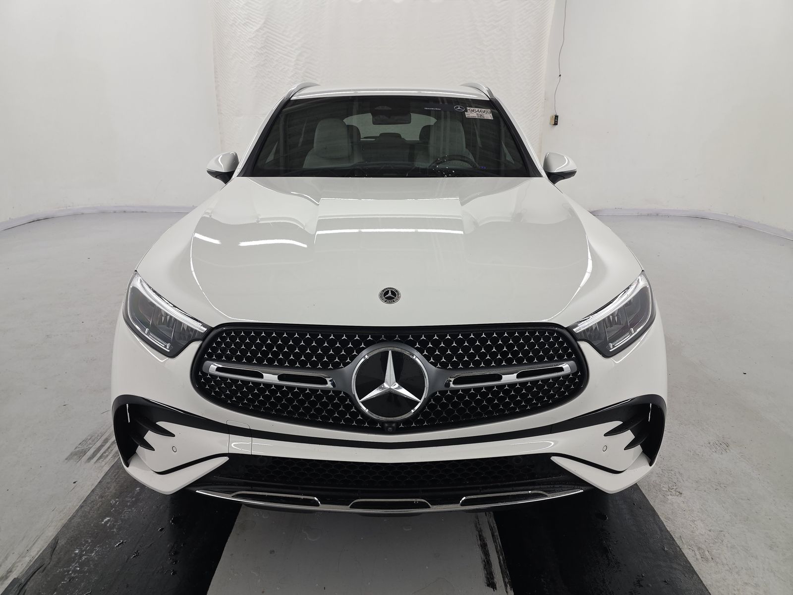 MERCEDES-BENZ GLC - 3