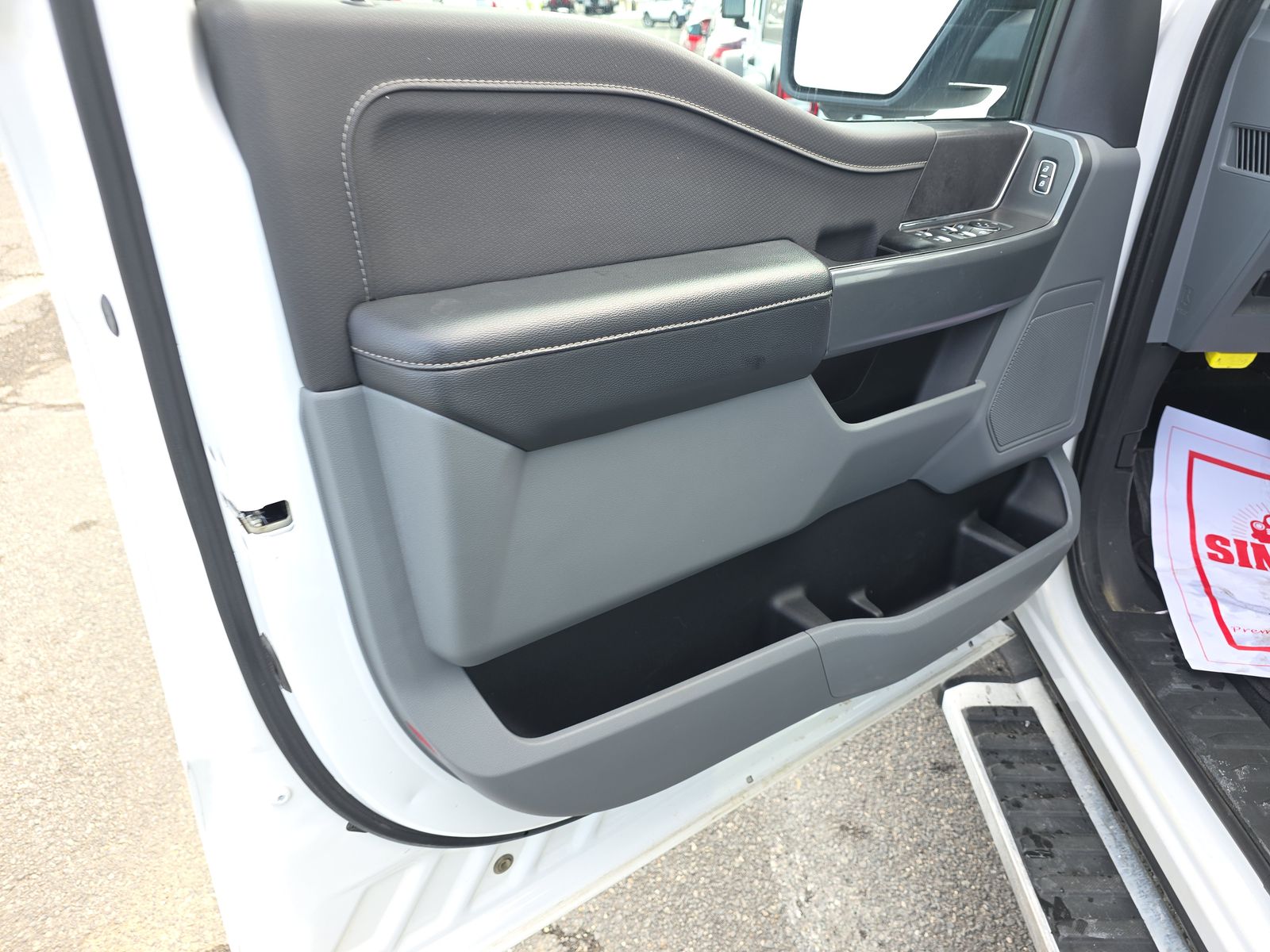 2024 Ford F-150 XLT AWD