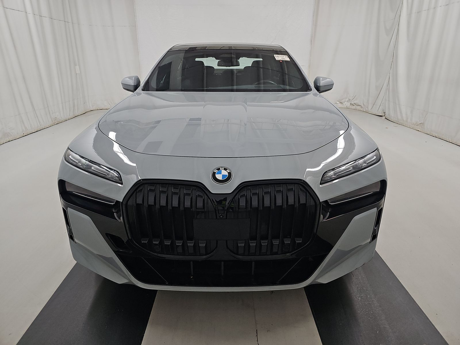 2023 BMW 7 Series 740i RWD