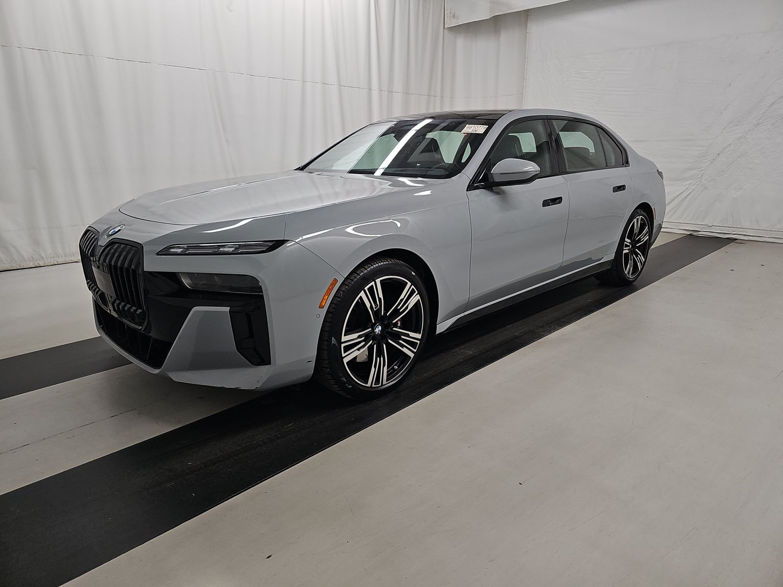 2023 BMW 7 Series 740i RWD