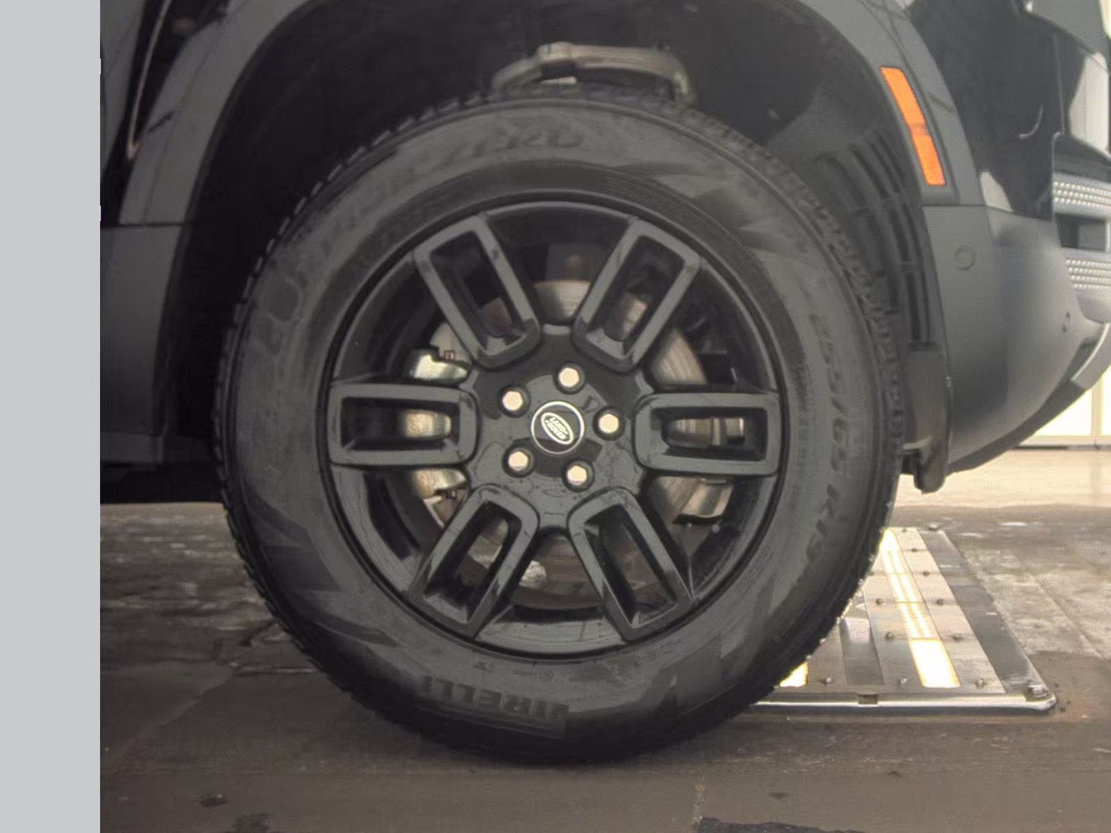 2025 Land Rover Defender 110 S AWD