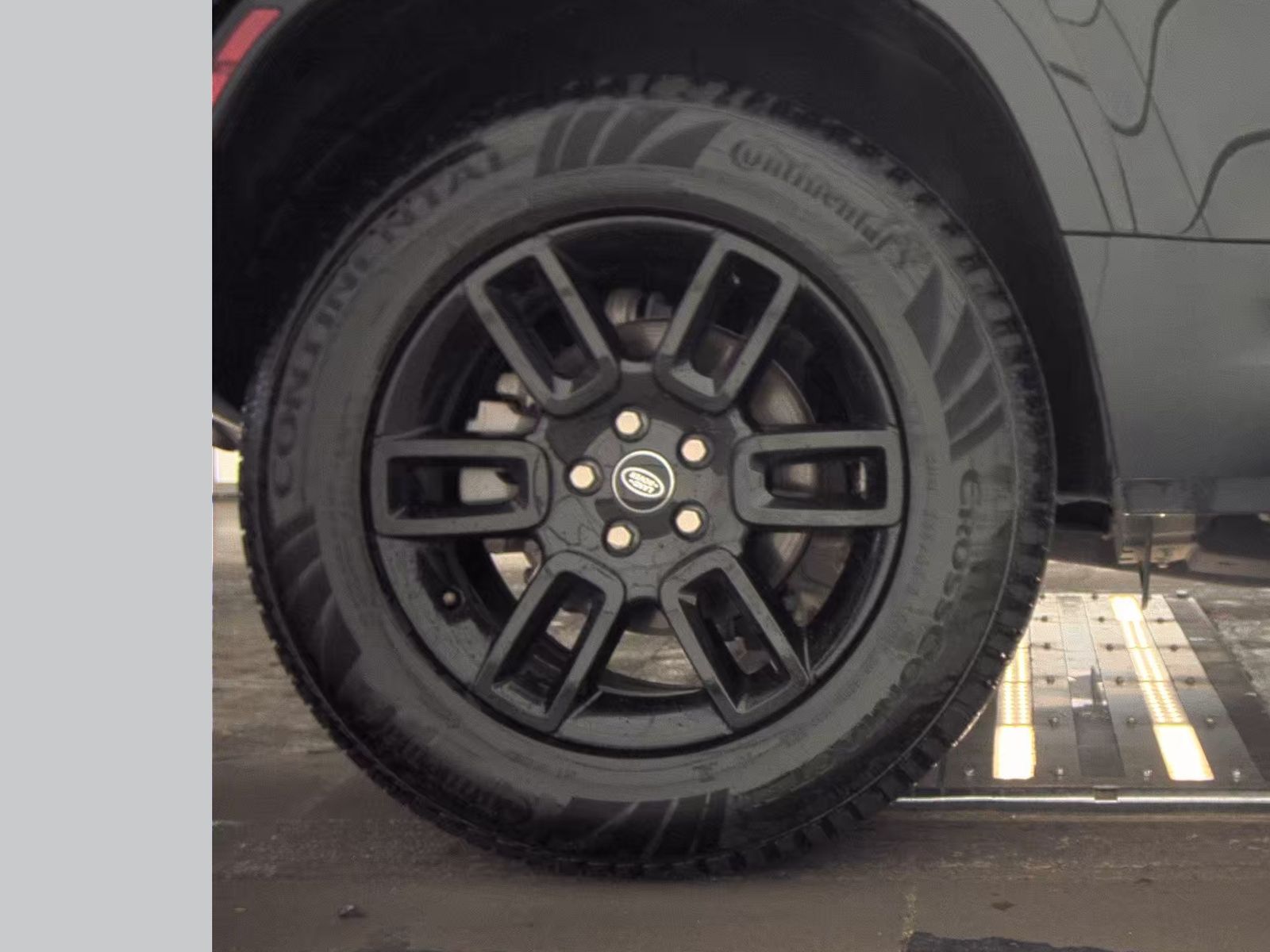 2025 Land Rover Defender 110 S AWD
