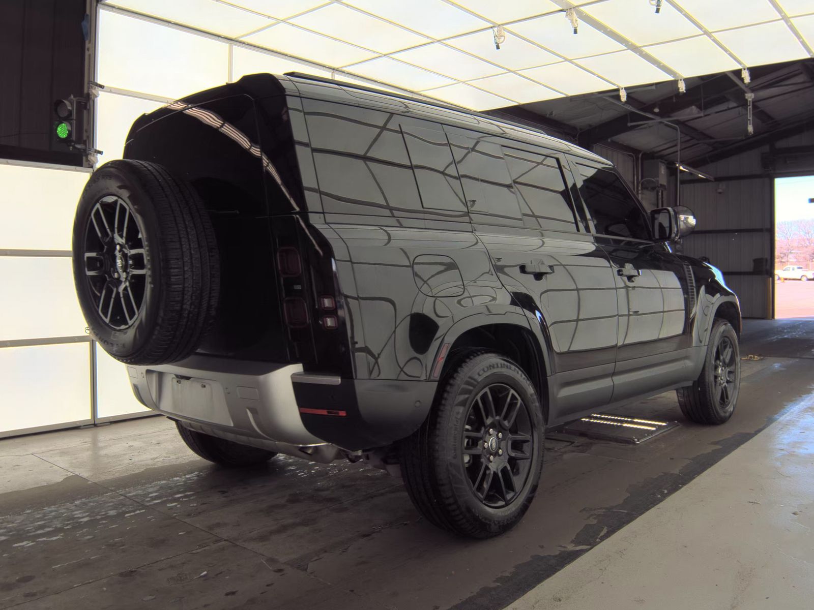 2025 Land Rover Defender 110 S AWD