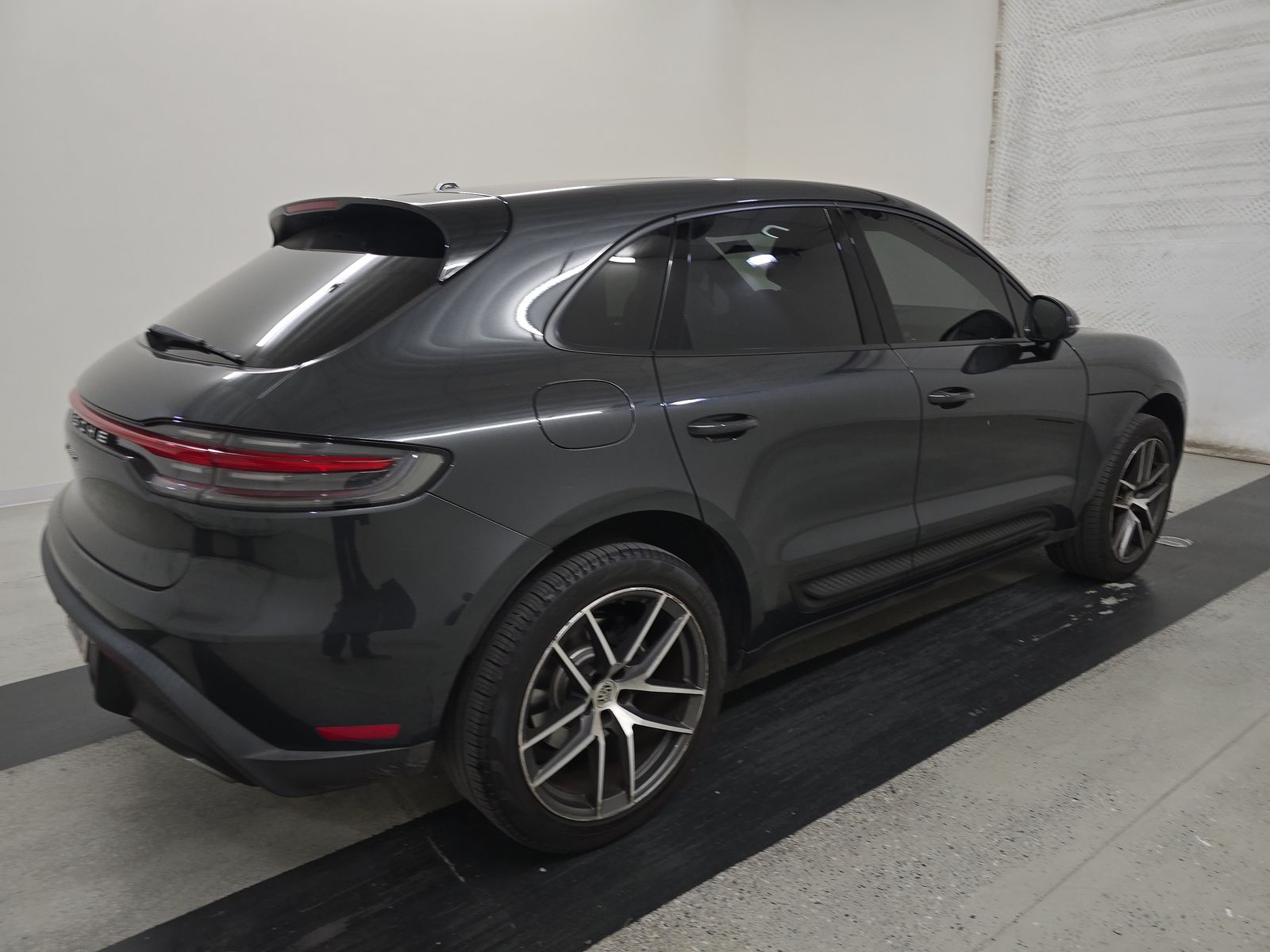 2022 Porsche Macan Base AWD