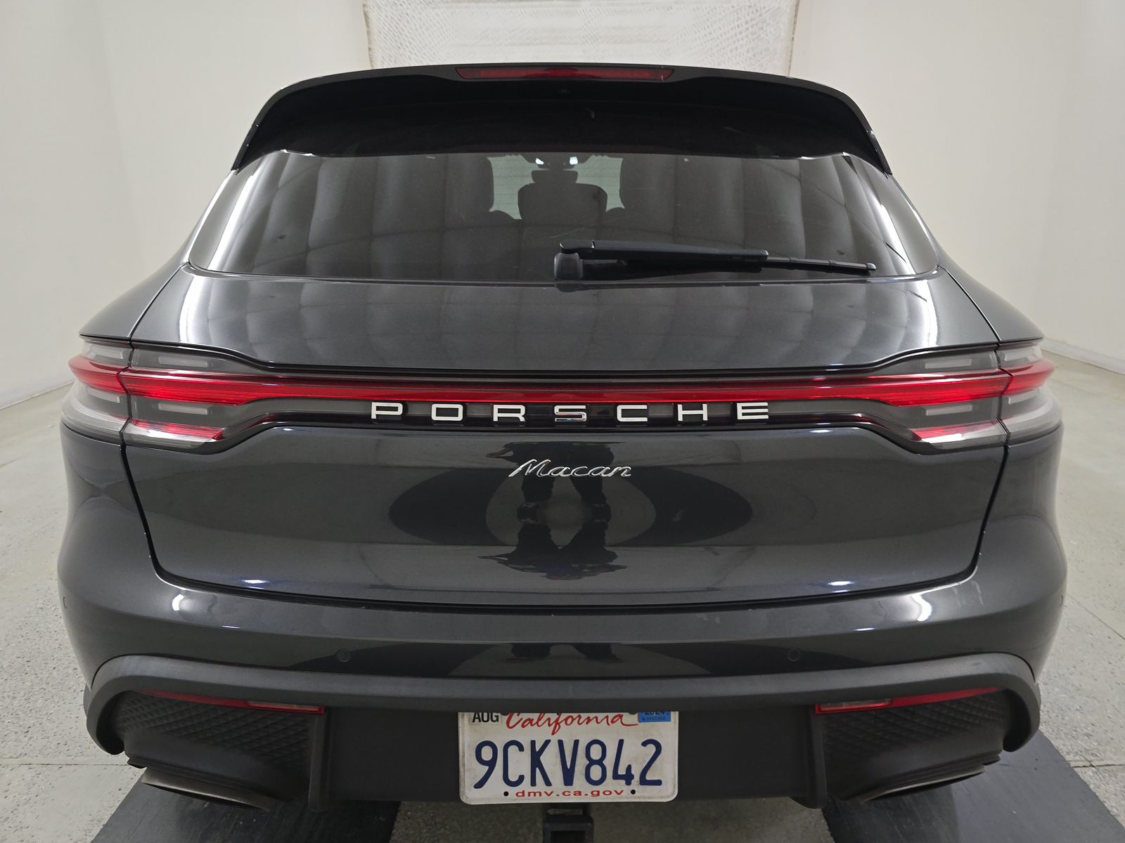 2022 Porsche Macan Base AWD