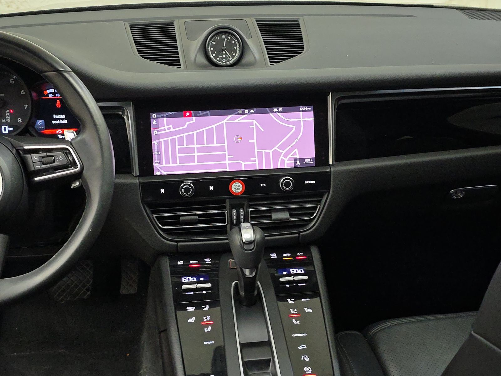 2022 Porsche Macan Base AWD