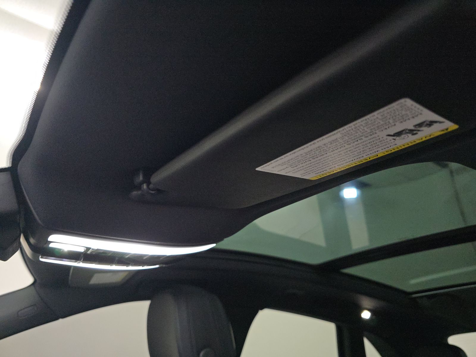 2022 Porsche Macan Base AWD