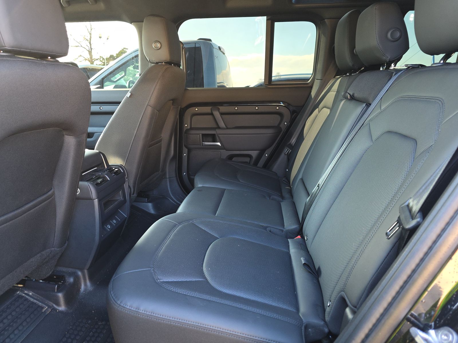 2025 Land Rover Defender 110 S AWD