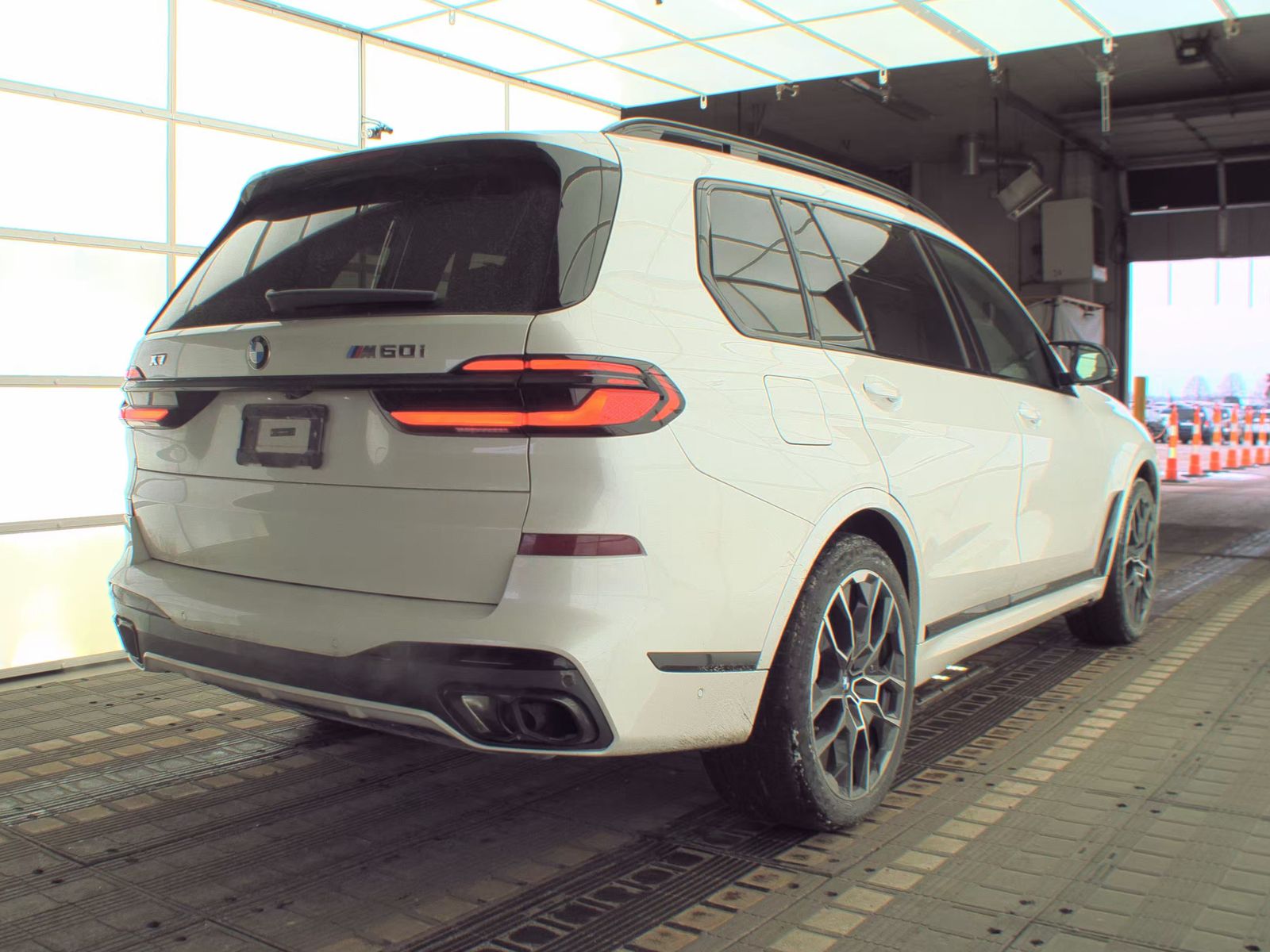 2026 BMW X7 M60i AWD