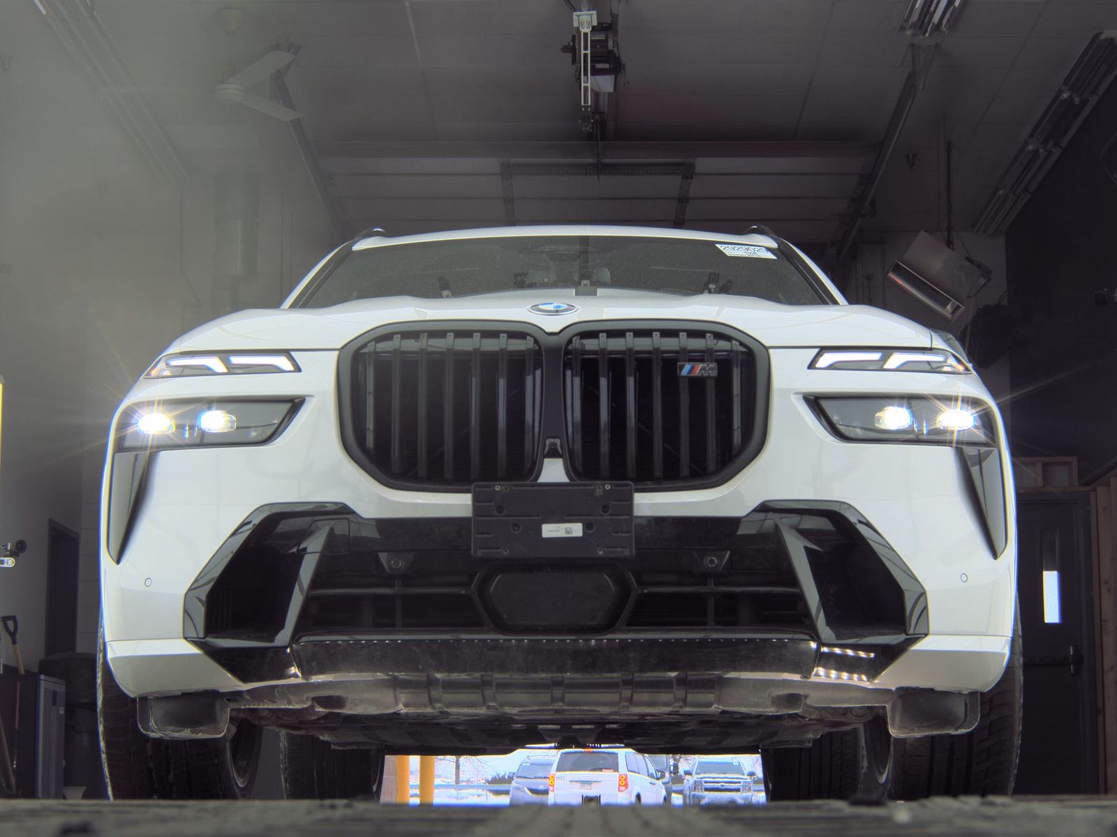 2026 BMW X7 M60i AWD