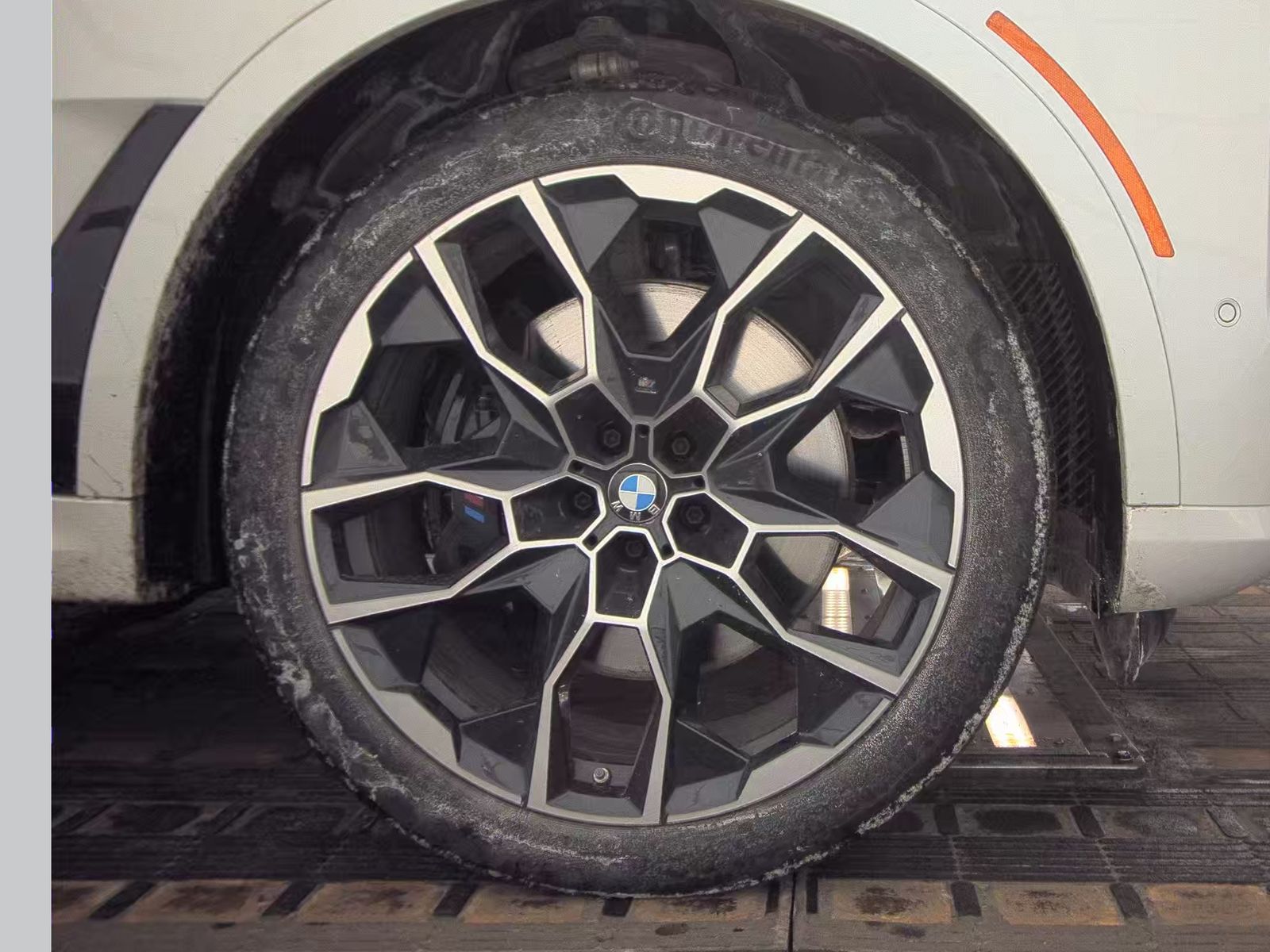 2026 BMW X7 M60i AWD