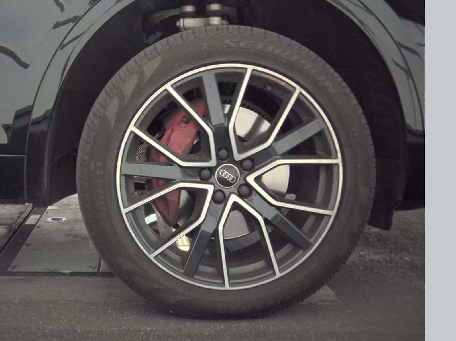 2025 Audi SQ5 Premium Plus AWD