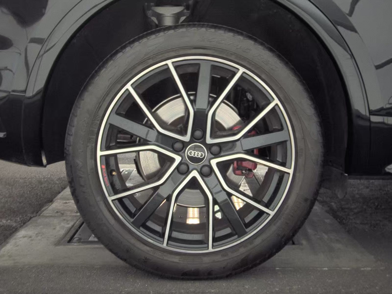 2025 Audi SQ5 Premium Plus AWD