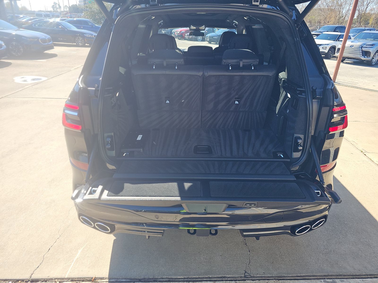 2025 BMW X7 ALPINA XB7 AWD