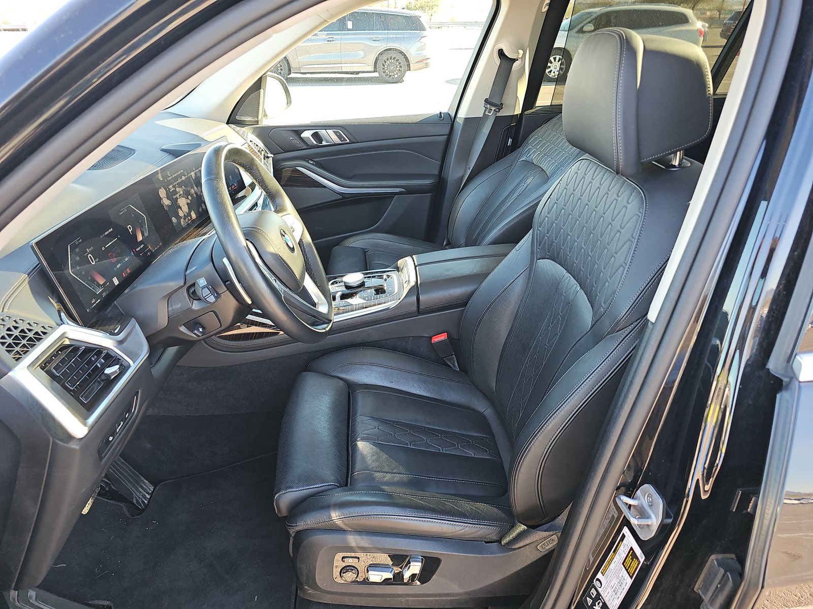 2025 BMW X7 xDrive40i AWD