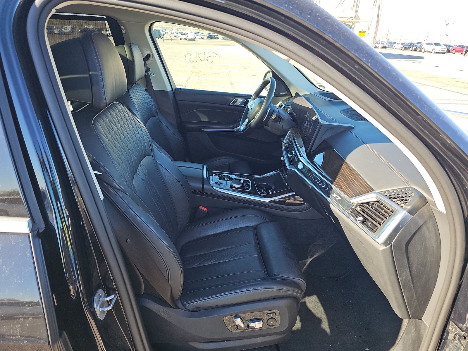 2025 BMW X7 xDrive40i AWD