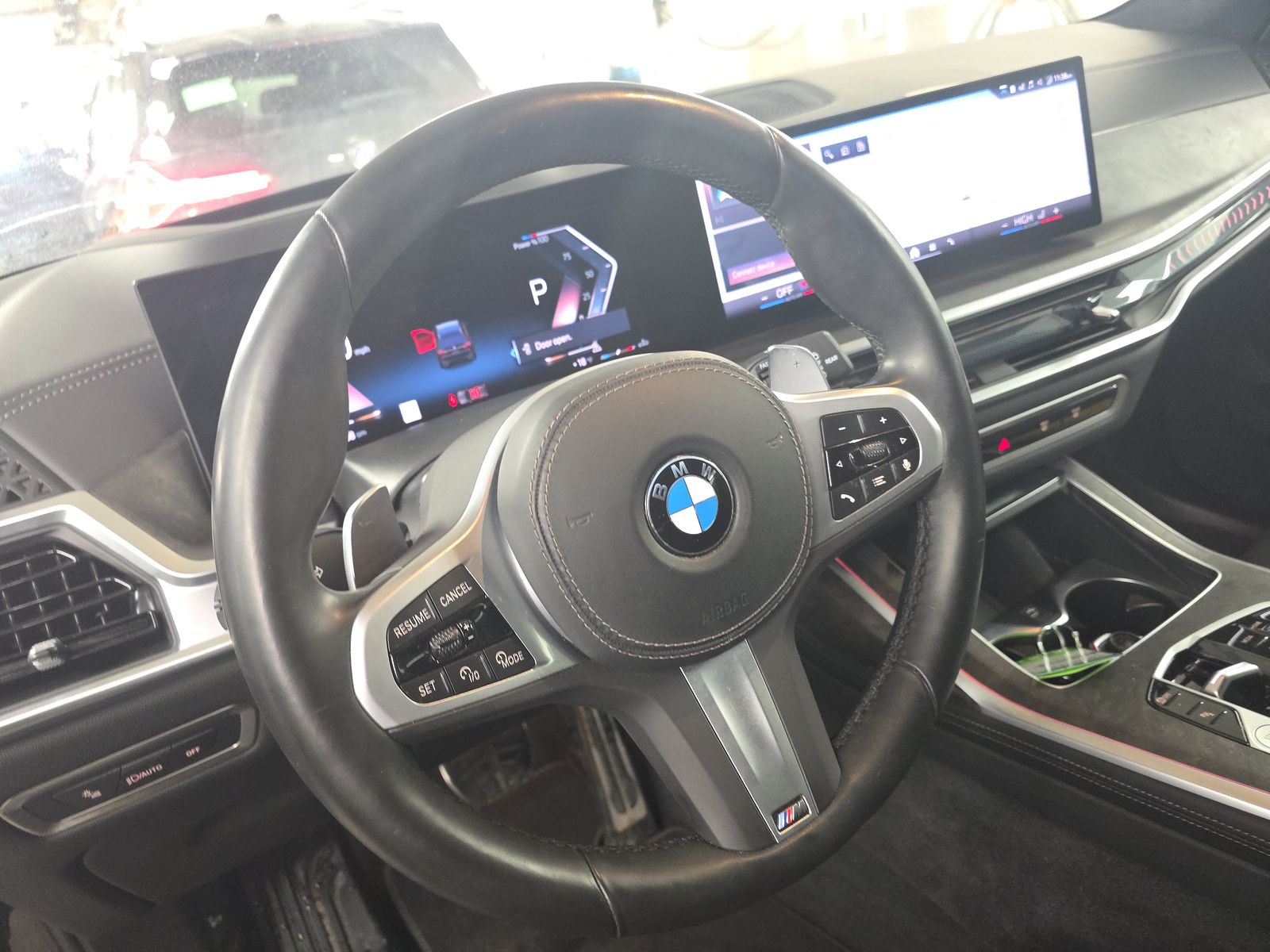 2025 BMW X7 xDrive40i AWD