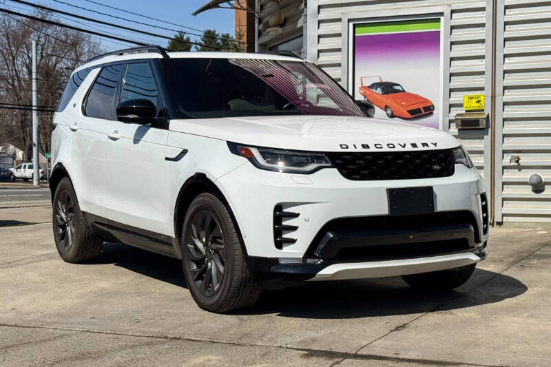 2022 Land Rover Discovery S R-Dynamic AWD